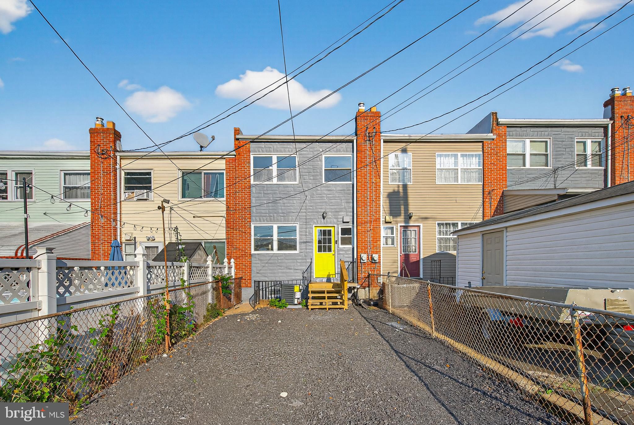 GUILFORD MANOR - Residential