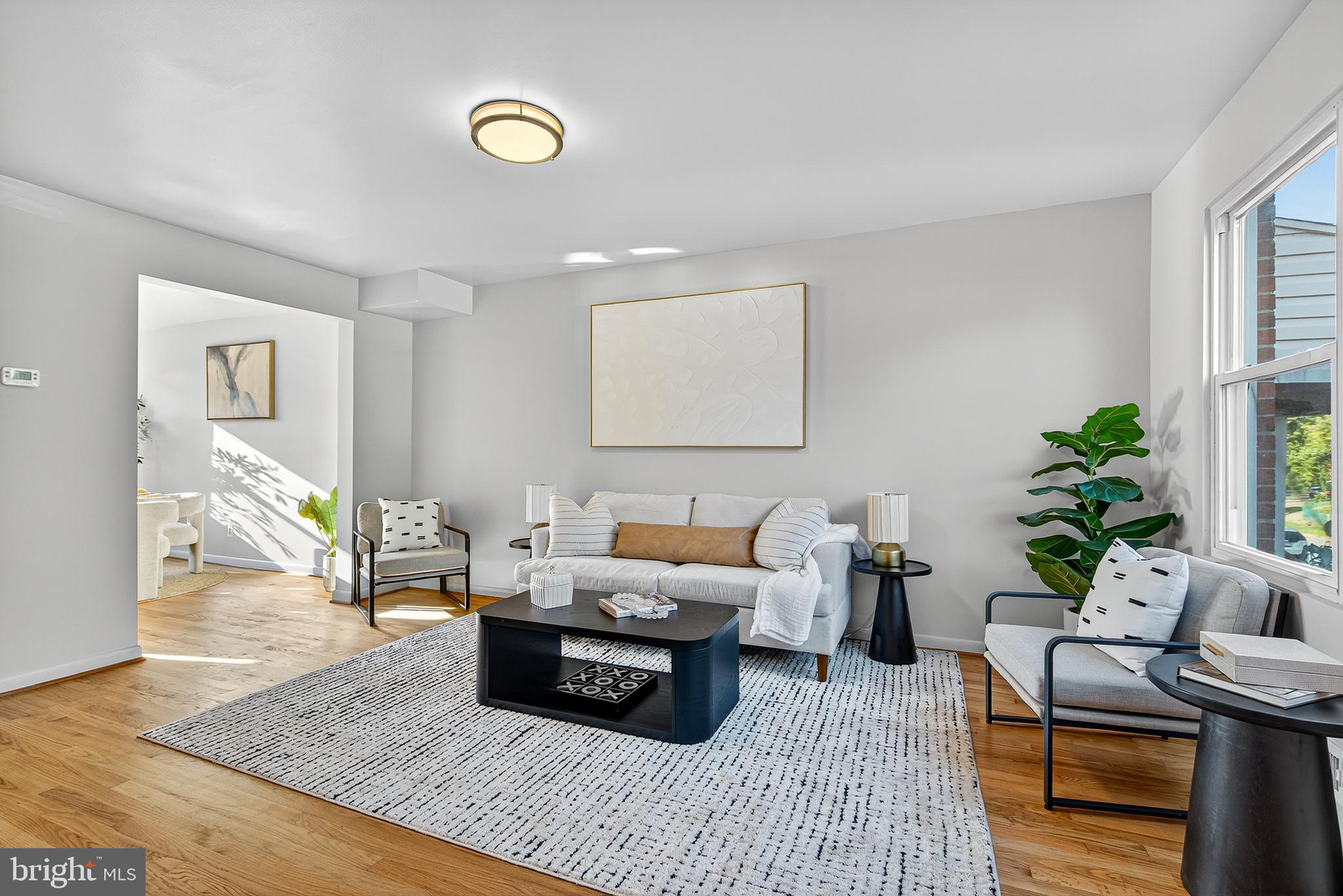 GUILFORD MANOR - Residential