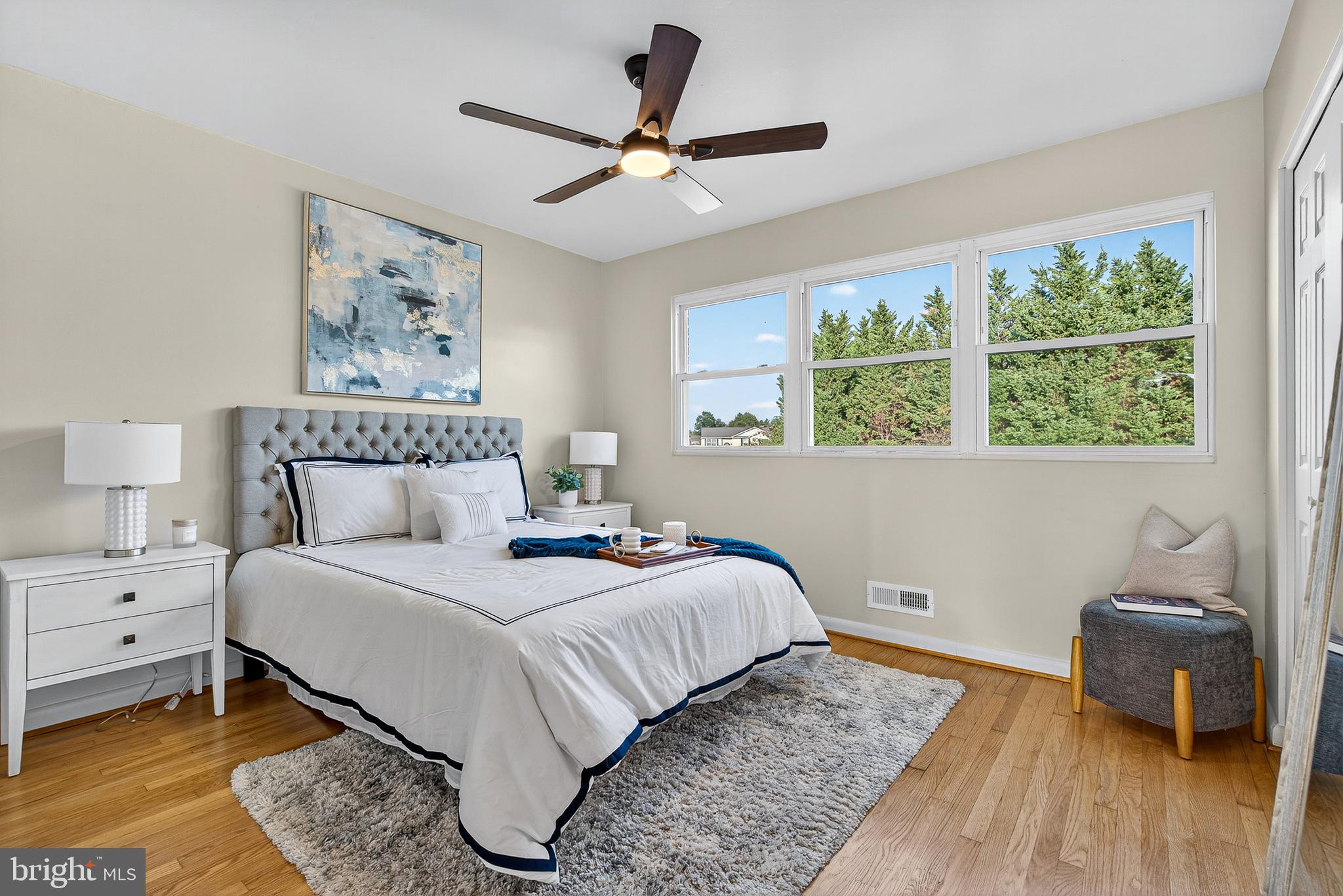 GUILFORD MANOR - Residential