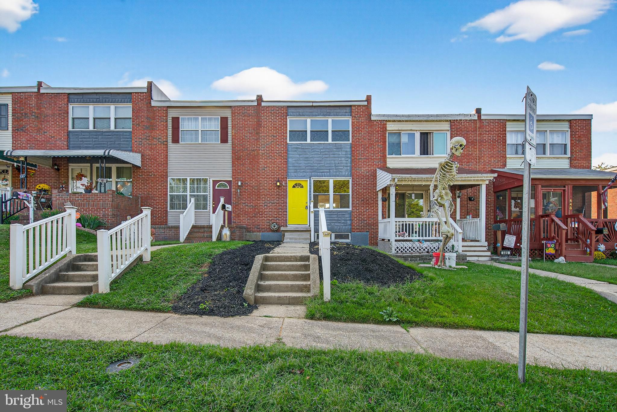 GUILFORD MANOR - Residential