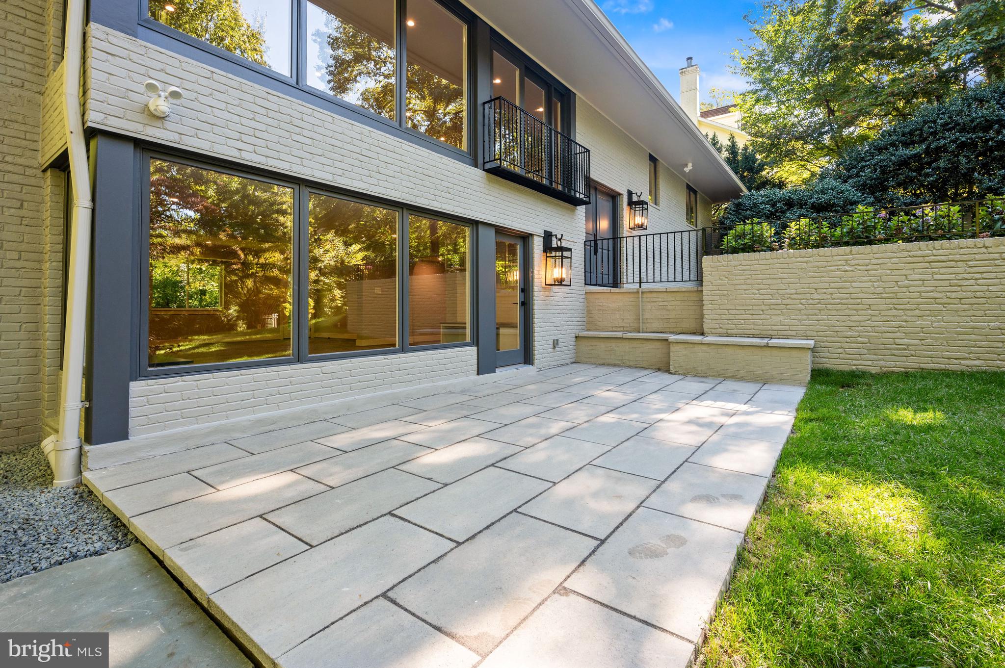 BELLEVUE FOREST - Residential