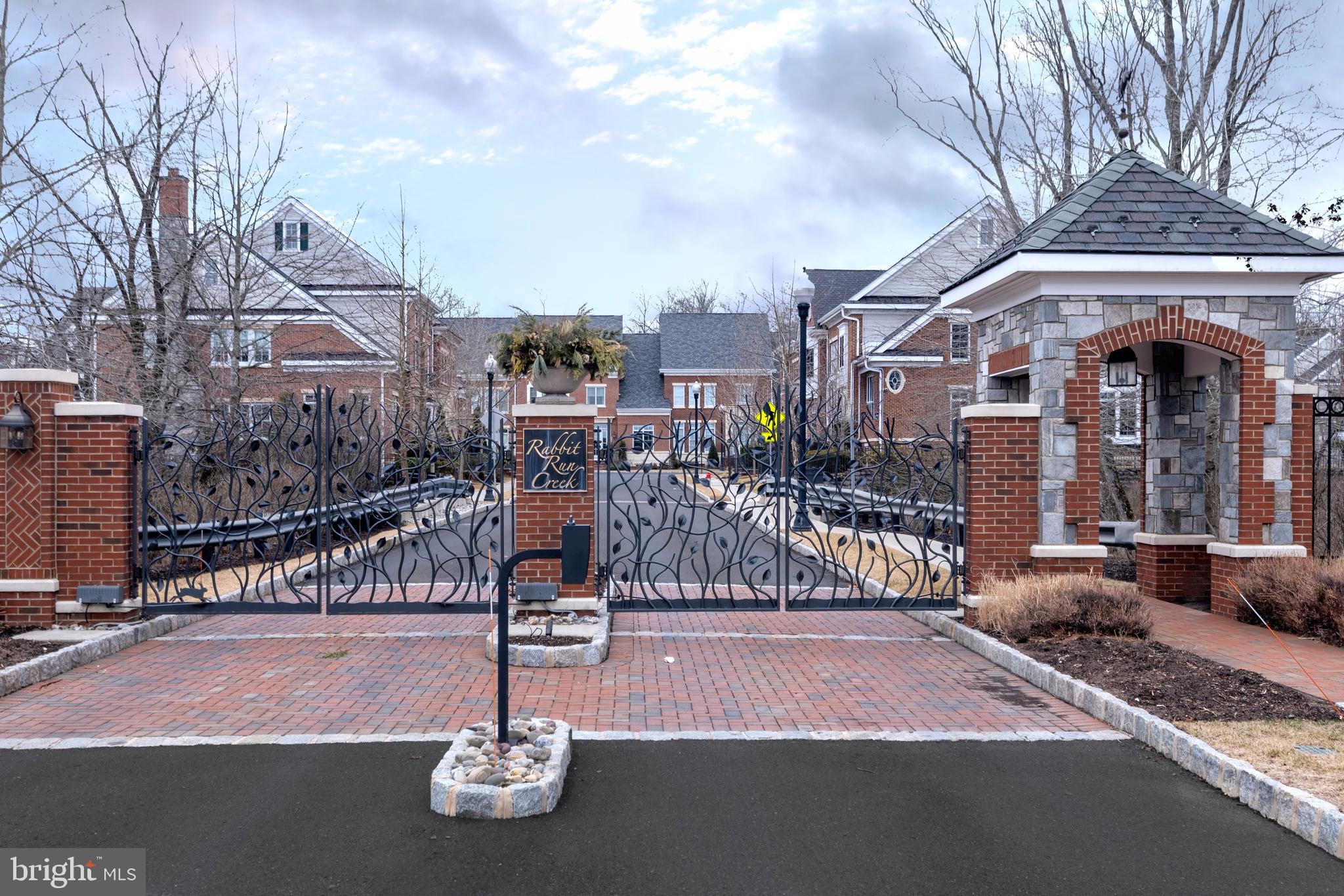 RABBIT RUN CREEK - Residential