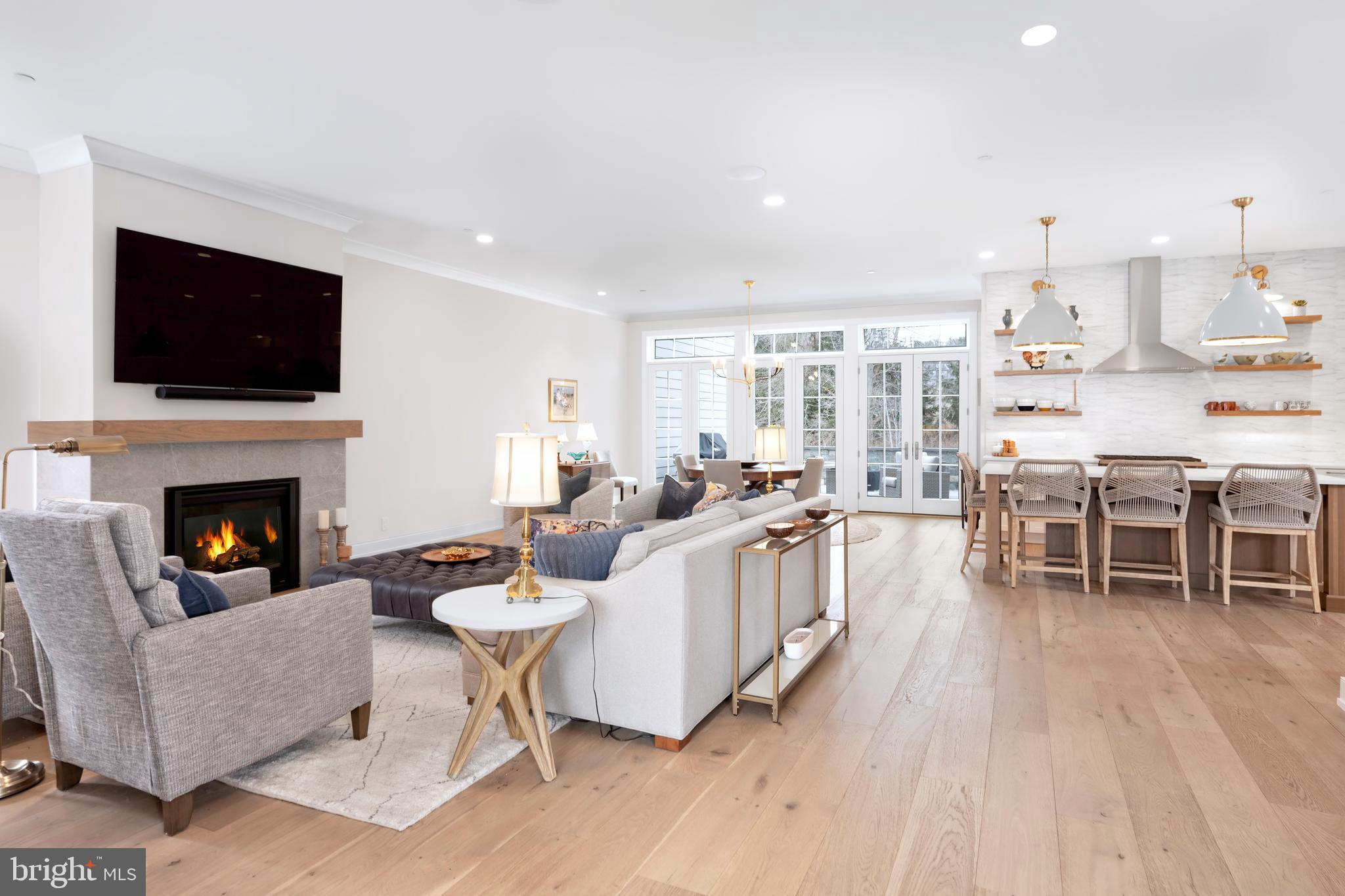 RABBIT RUN CREEK - Residential