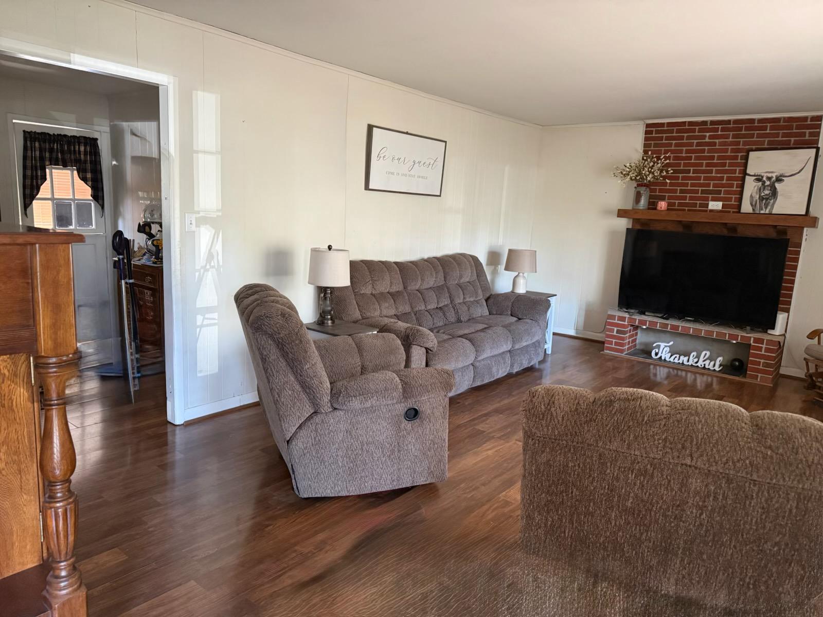 DEVONSHIRE WOODS - Residential