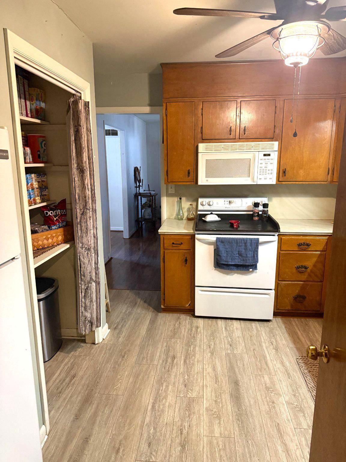 DEVONSHIRE WOODS - Residential