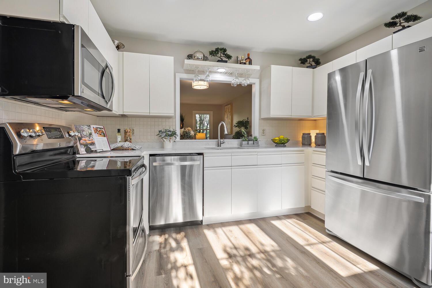 SOCIETY HILL - Residential