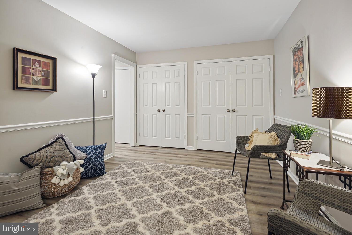 SOCIETY HILL - Residential