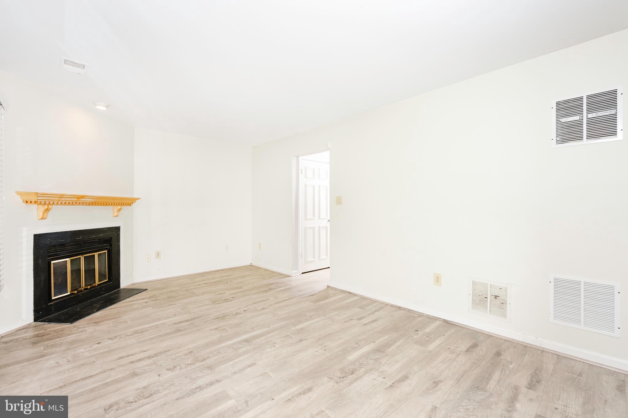 TIMBERLAWN - Residential Lease