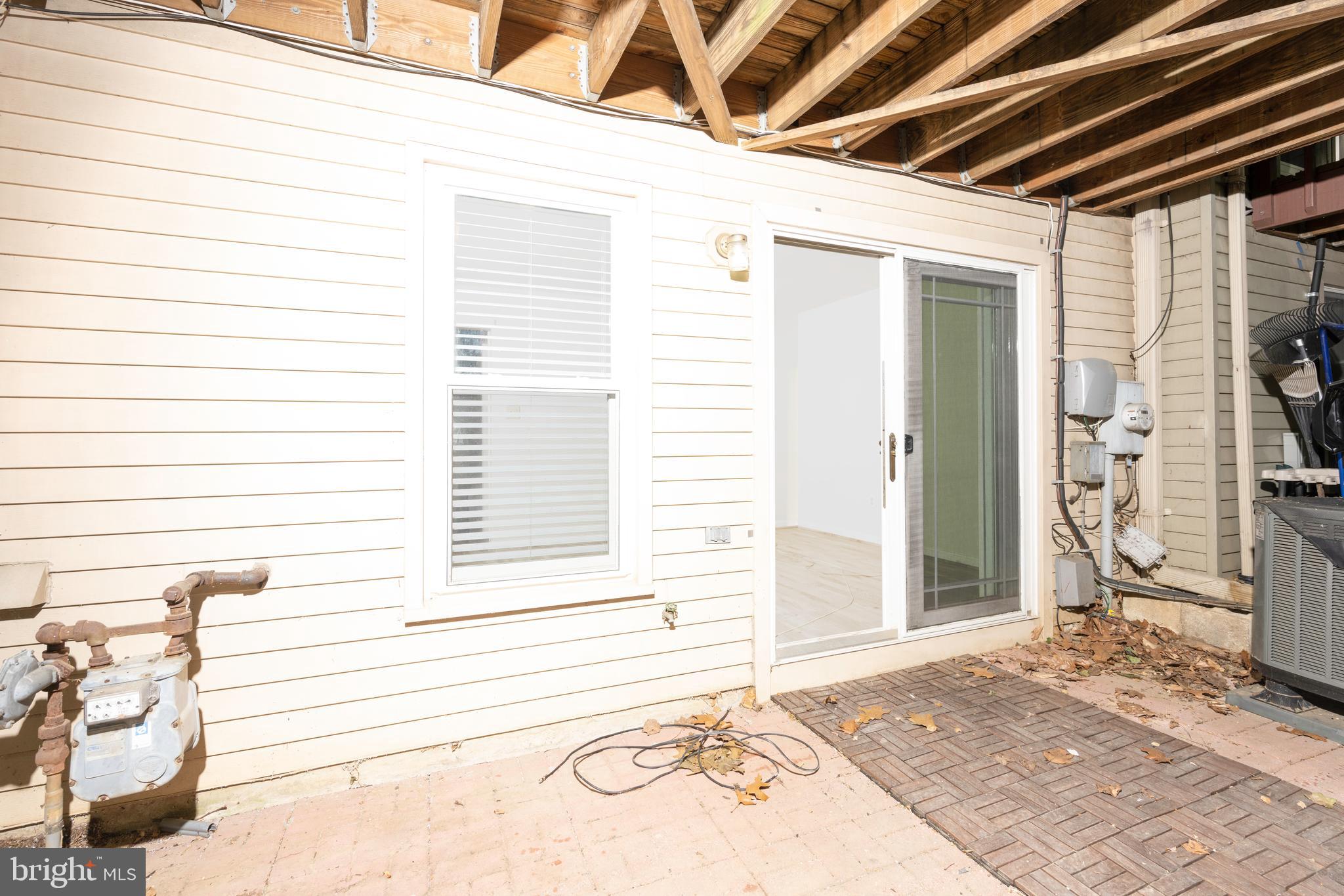 TIMBERLAWN - Residential Lease