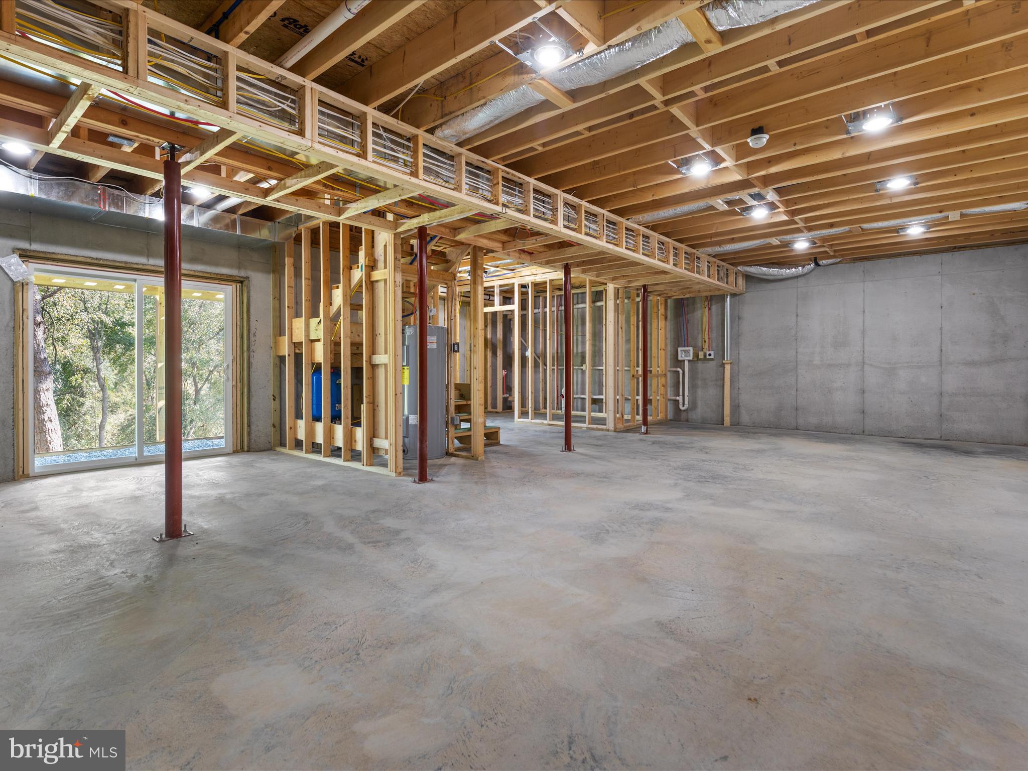 TROUT POND - Residential