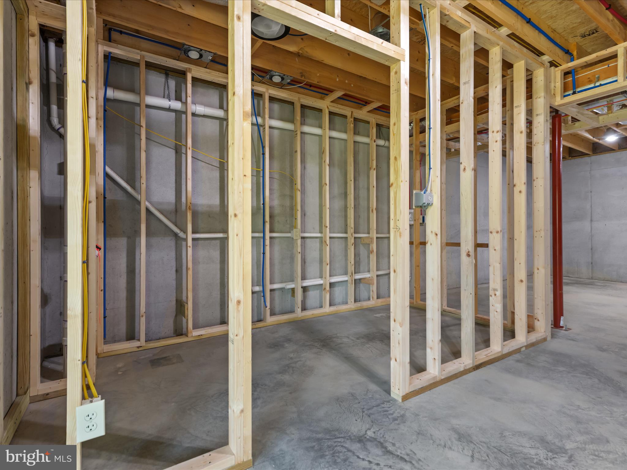 TROUT POND - Residential