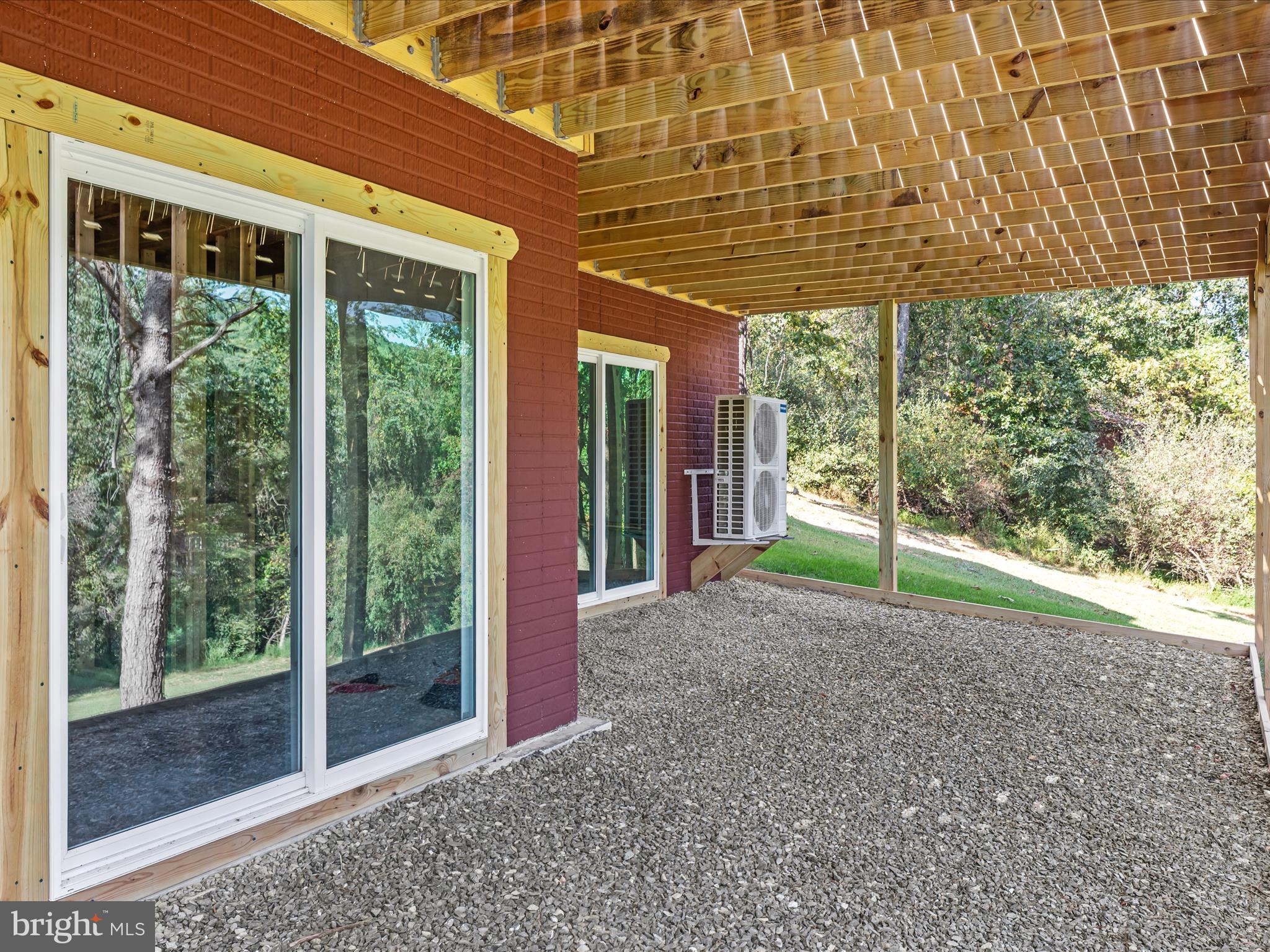 TROUT POND - Residential