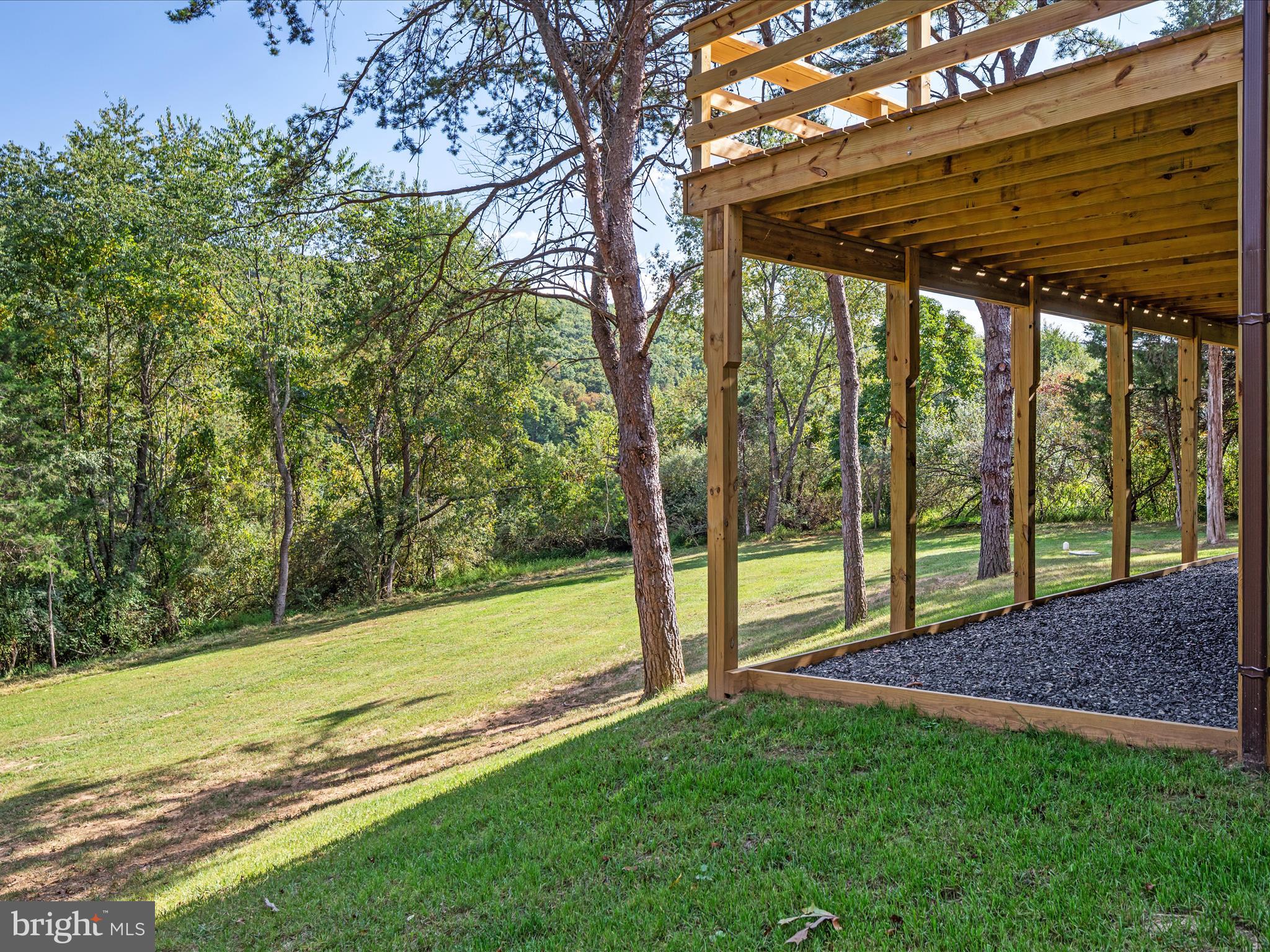 TROUT POND - Residential
