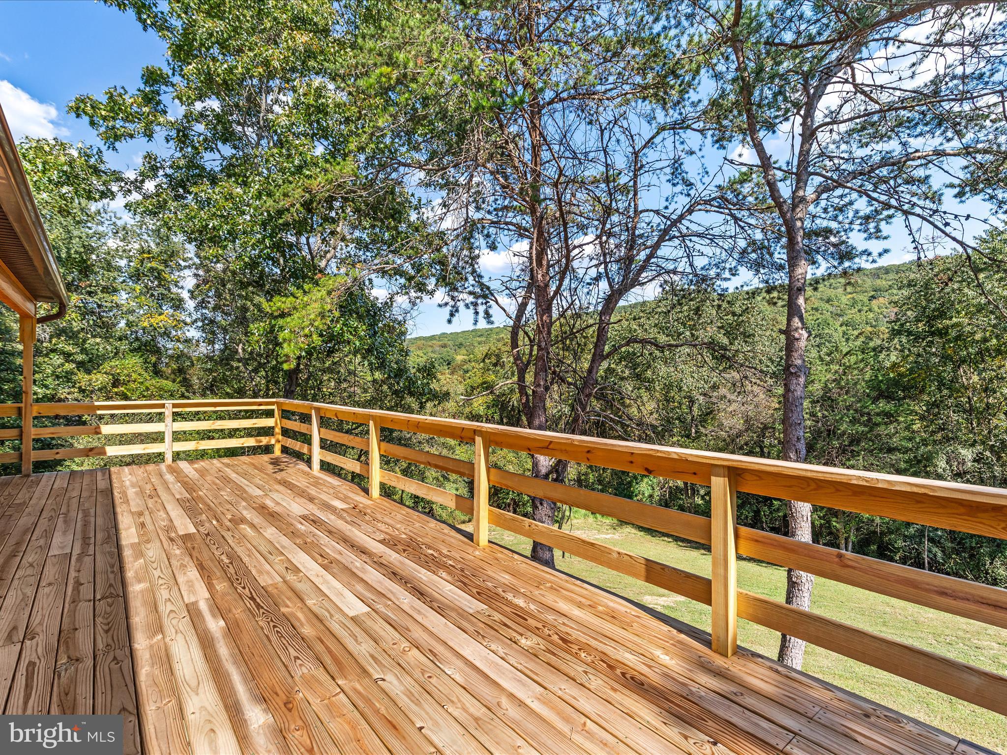 TROUT POND - Residential