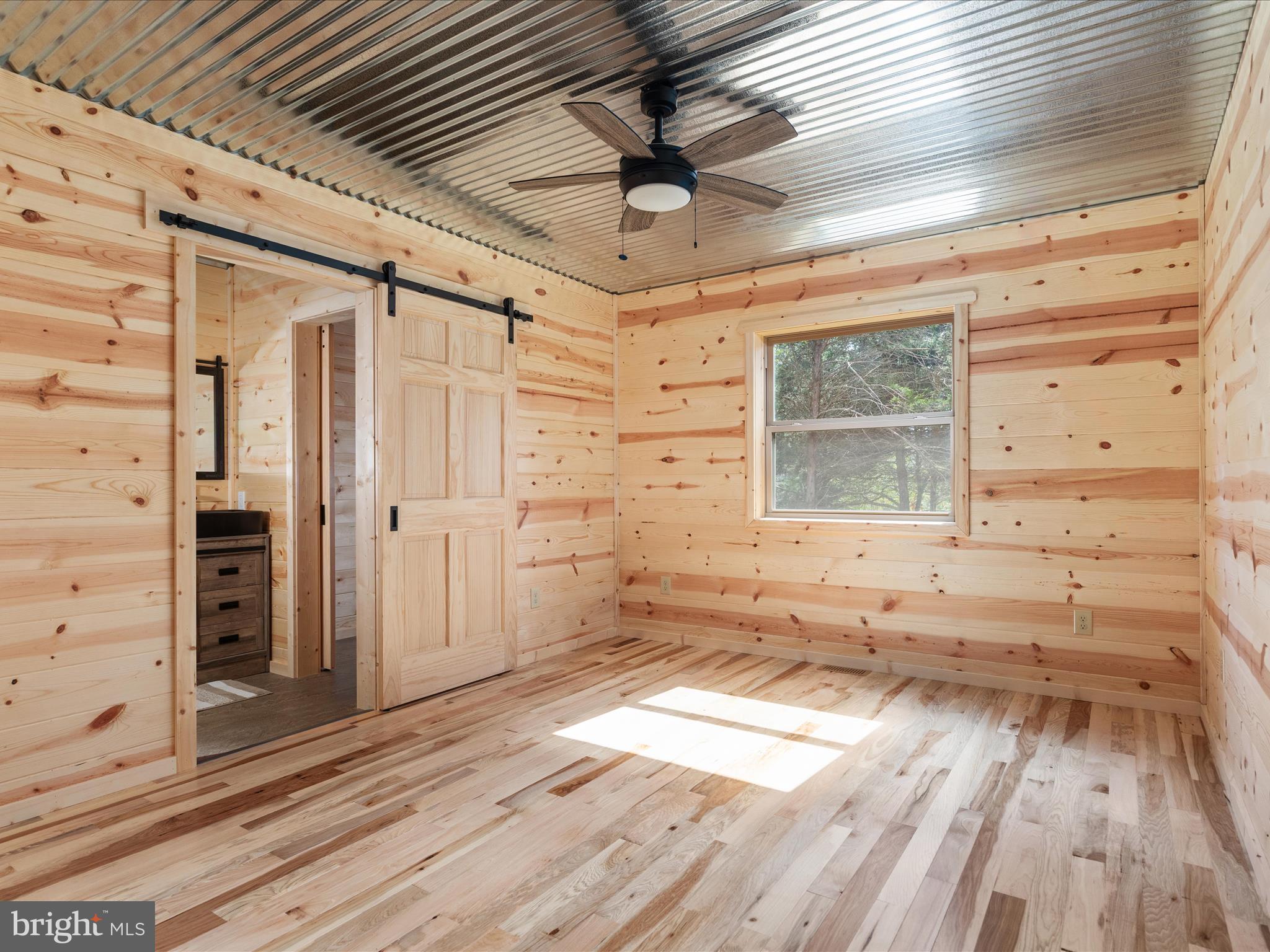 TROUT POND - Residential