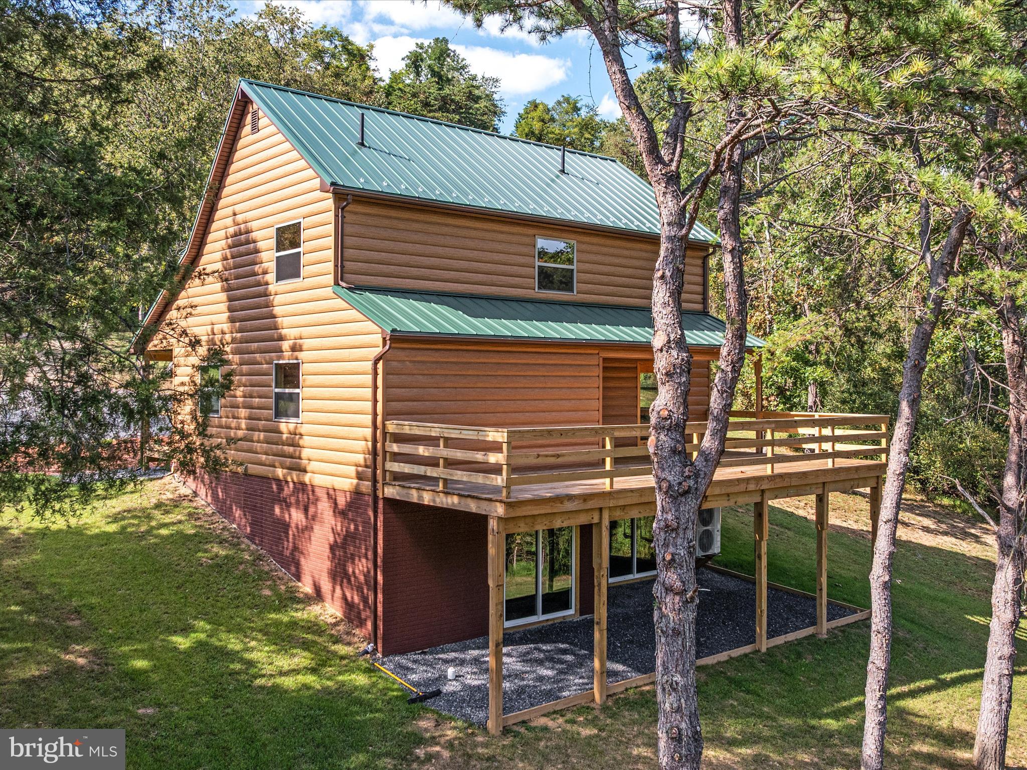TROUT POND - Residential