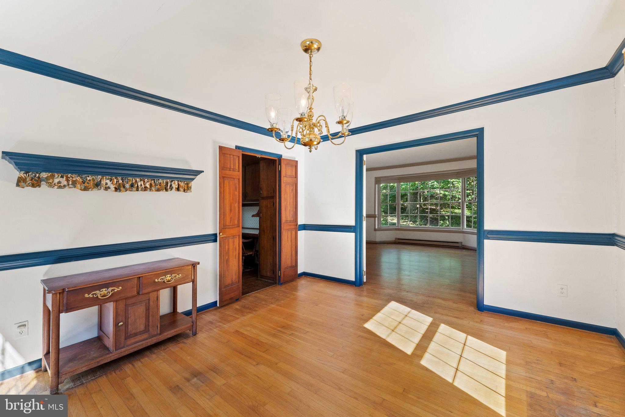 LAKEFRONT - Residential