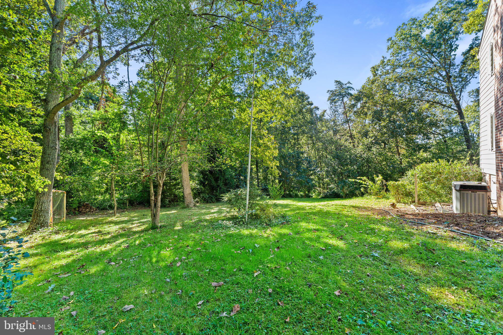 LAKEFRONT - Residential