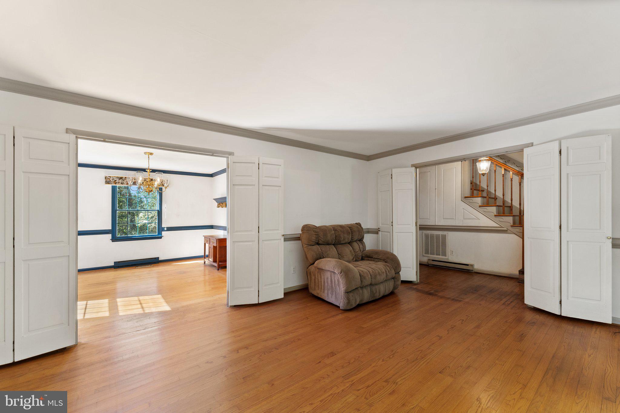 LAKEFRONT - Residential