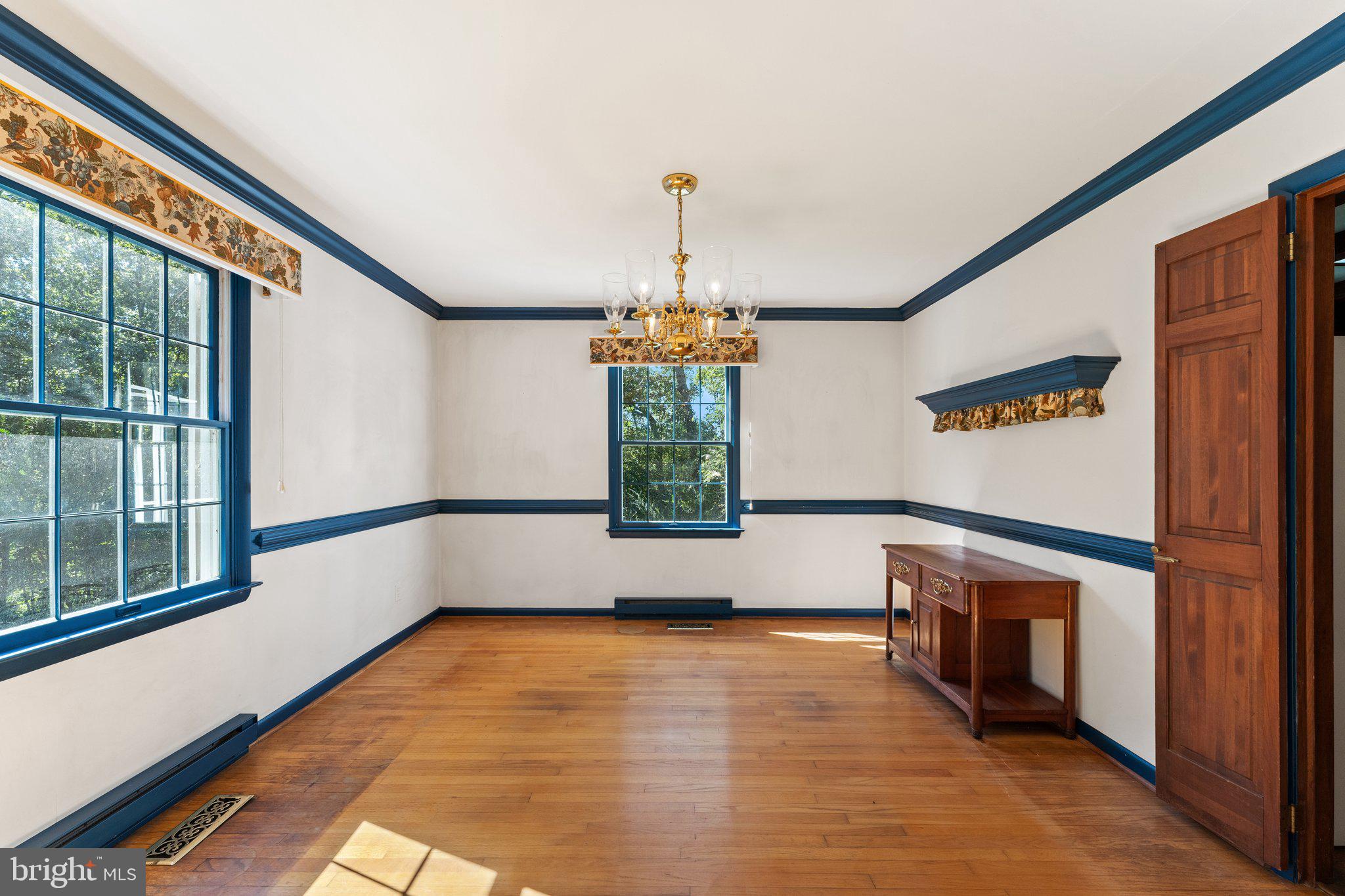 LAKEFRONT - Residential