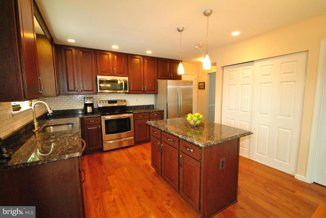 FRANKLIN FARM - Residential