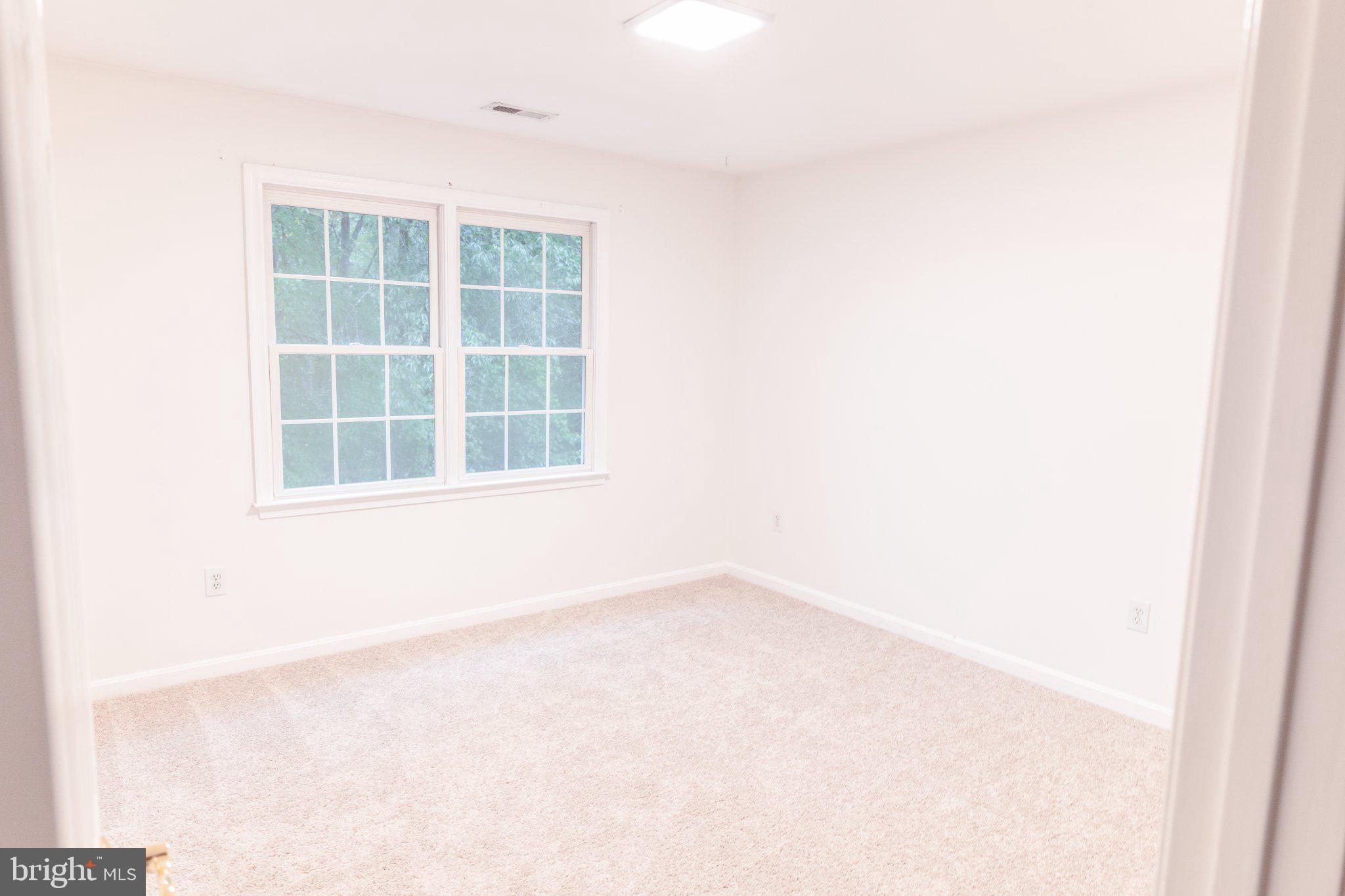 STAFFORD LAKES - Residential