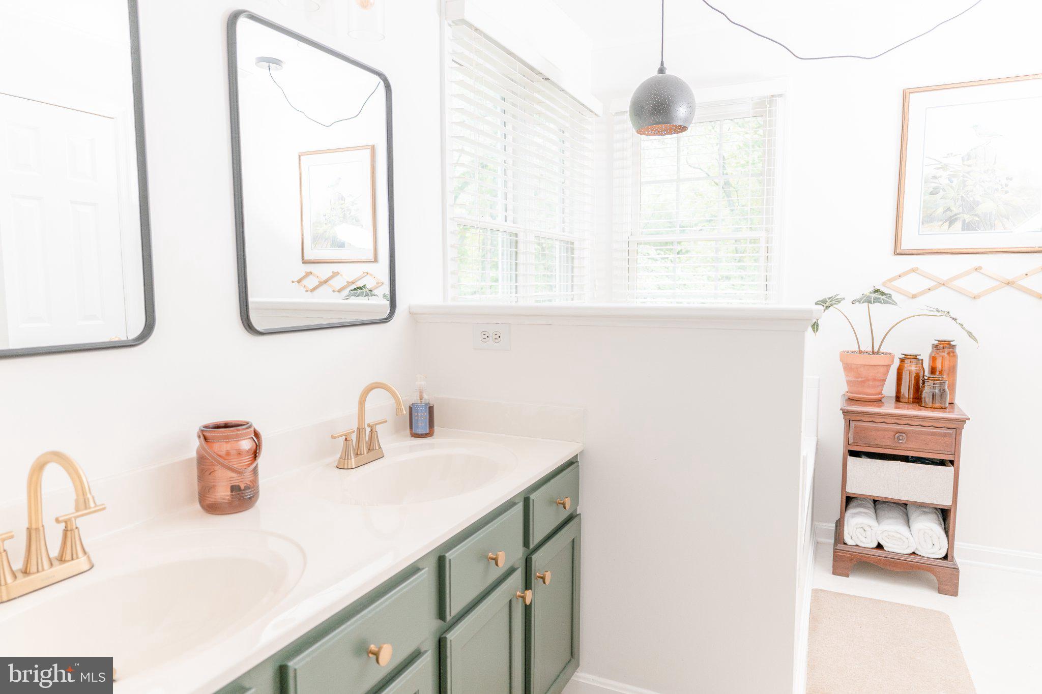 STAFFORD LAKES - Residential