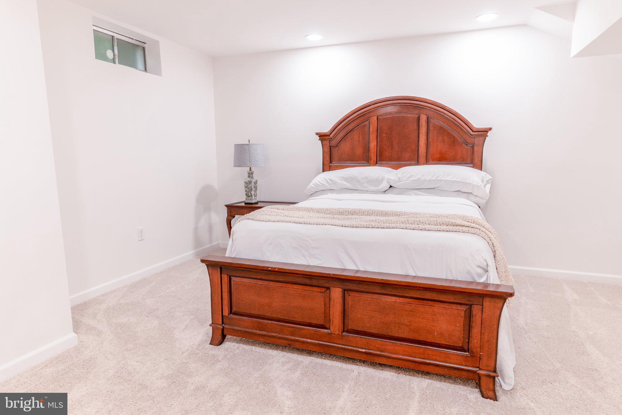 STAFFORD LAKES - Residential