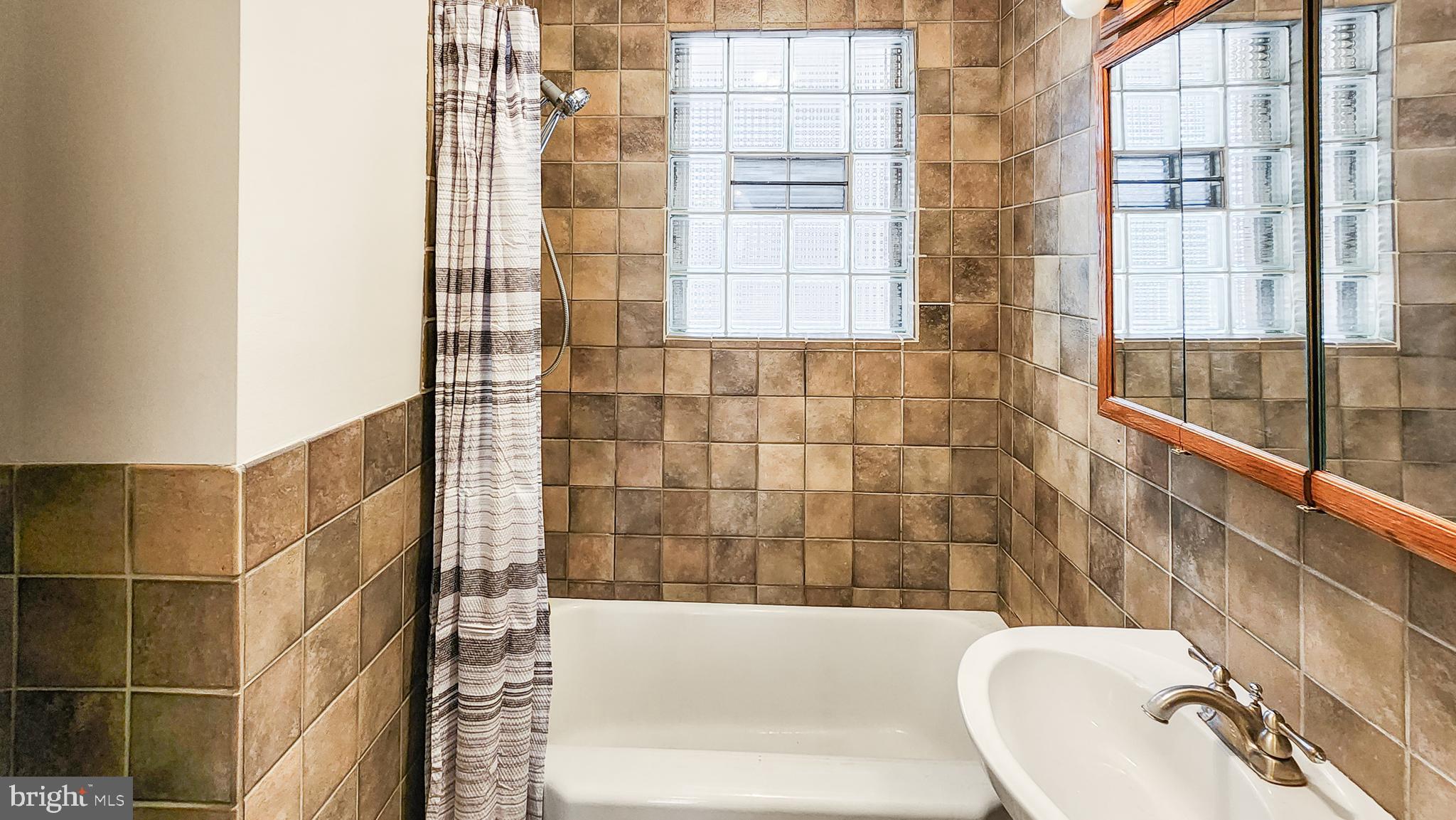 MAPLESIDE - Residential