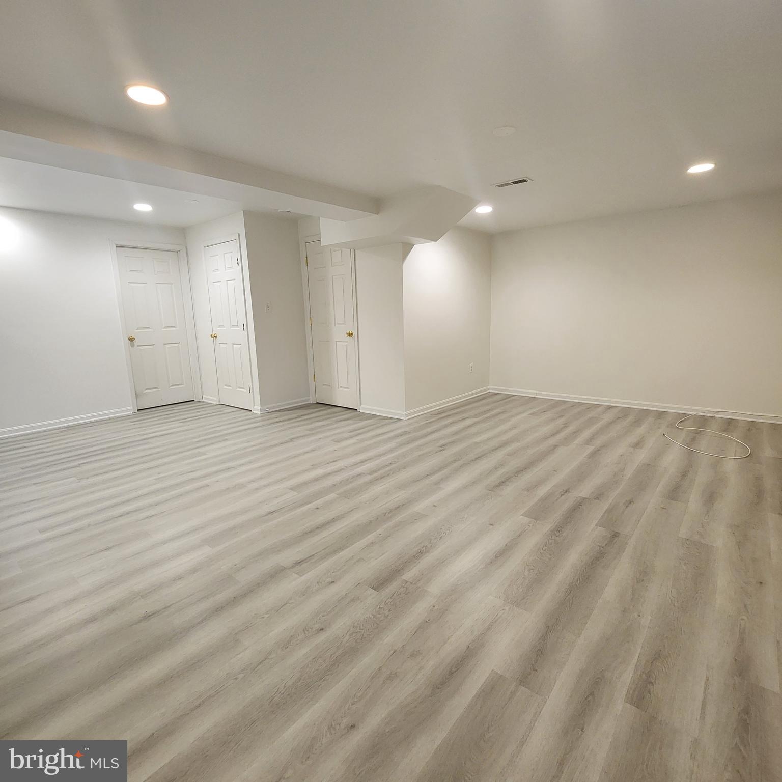 LITTLE ROCKY RUN - Residential Lease