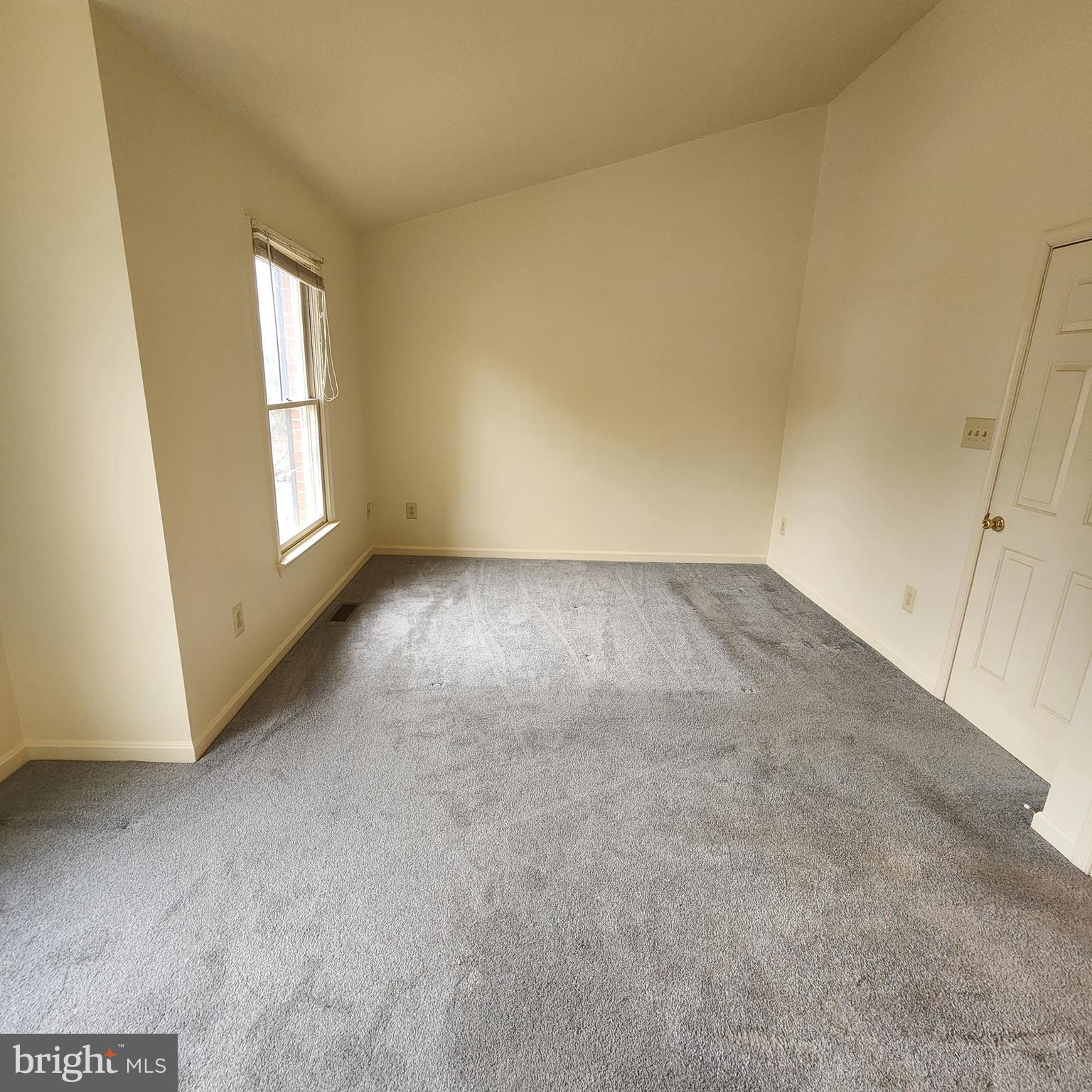 LITTLE ROCKY RUN - Residential Lease