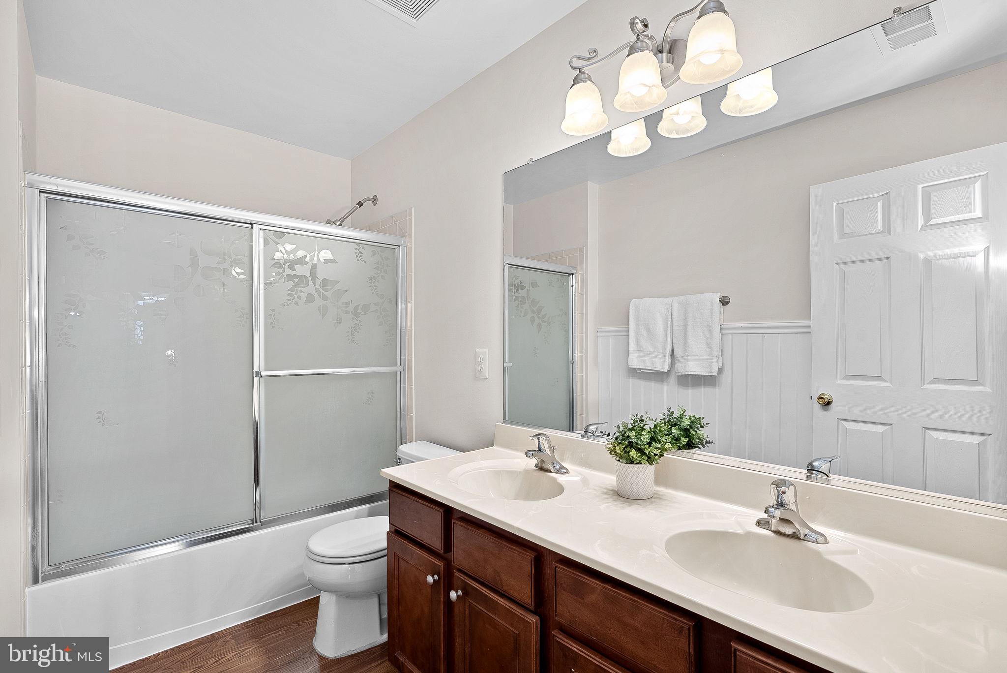 HIRST FARM - Residential