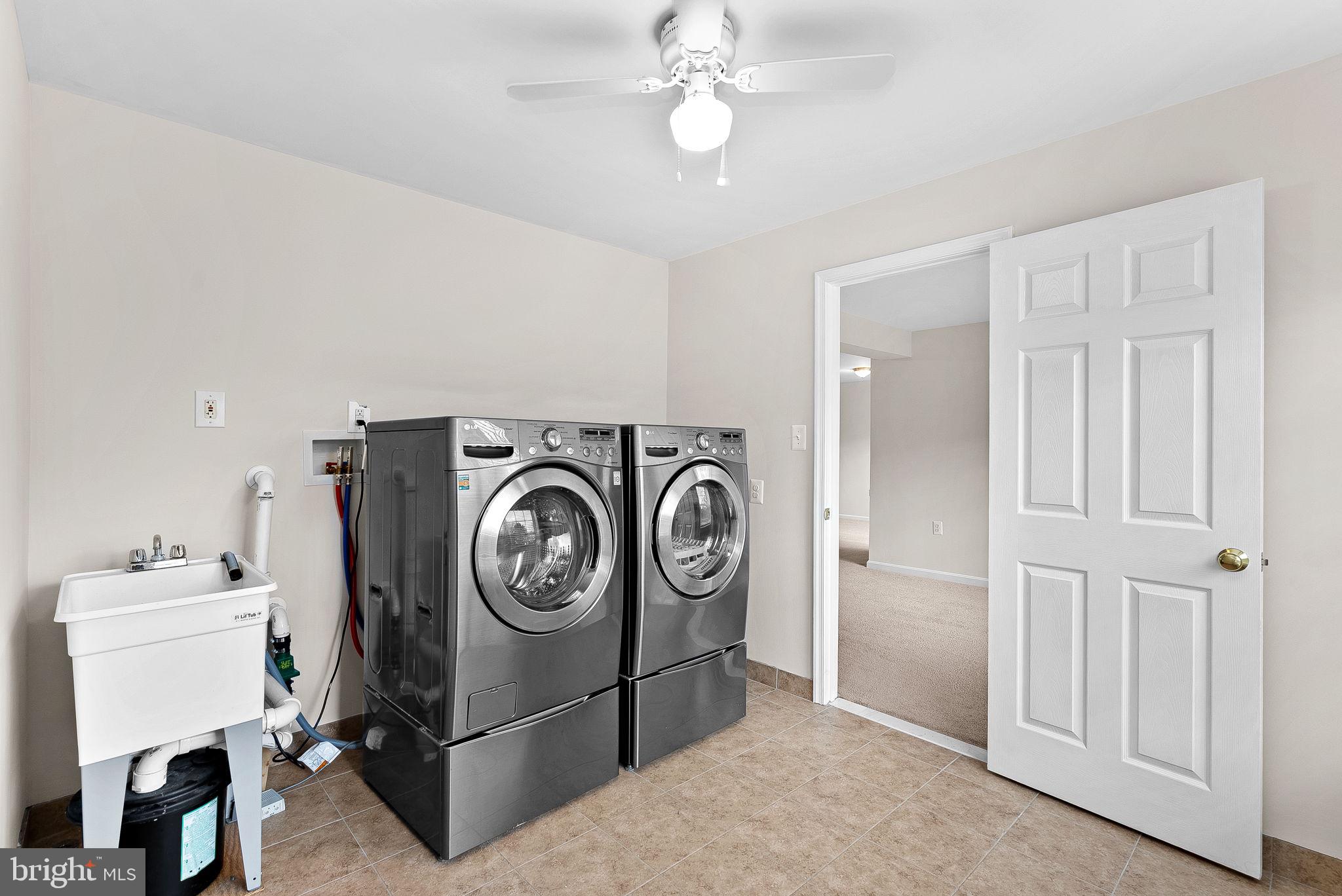 HIRST FARM - Residential