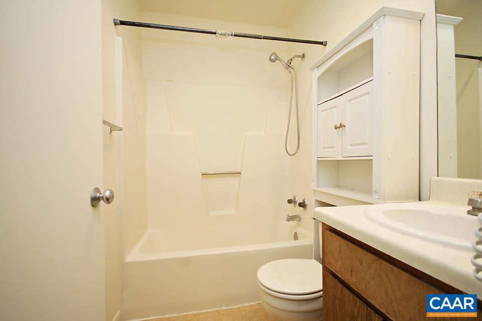 WERTLAND COMMONS - Residential Lease