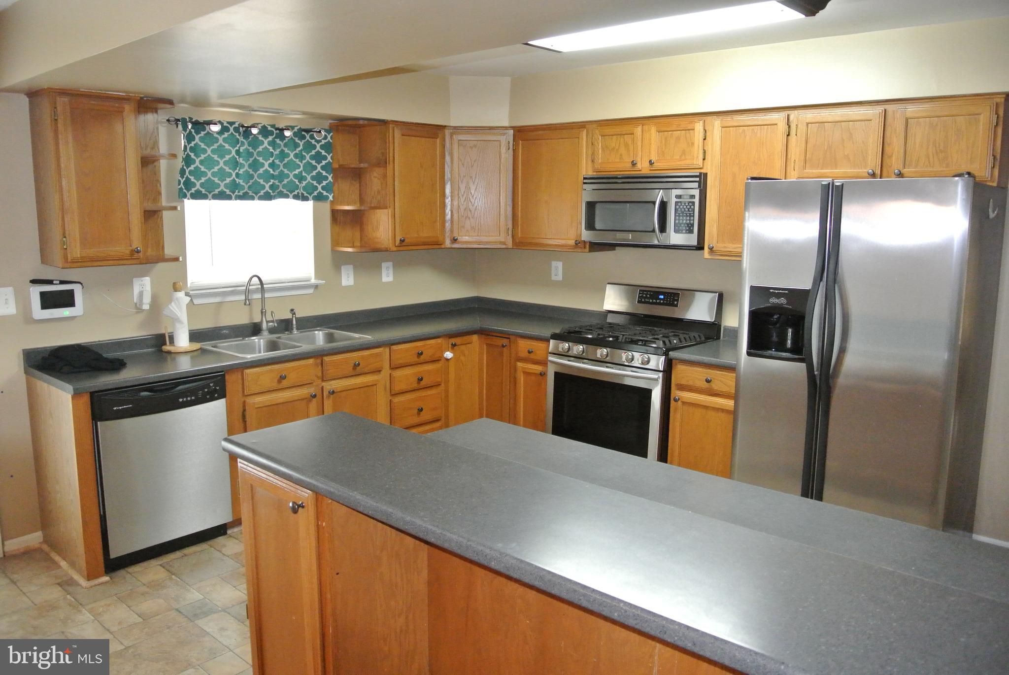 DORCHESTER - ST. CHARLES - Residential