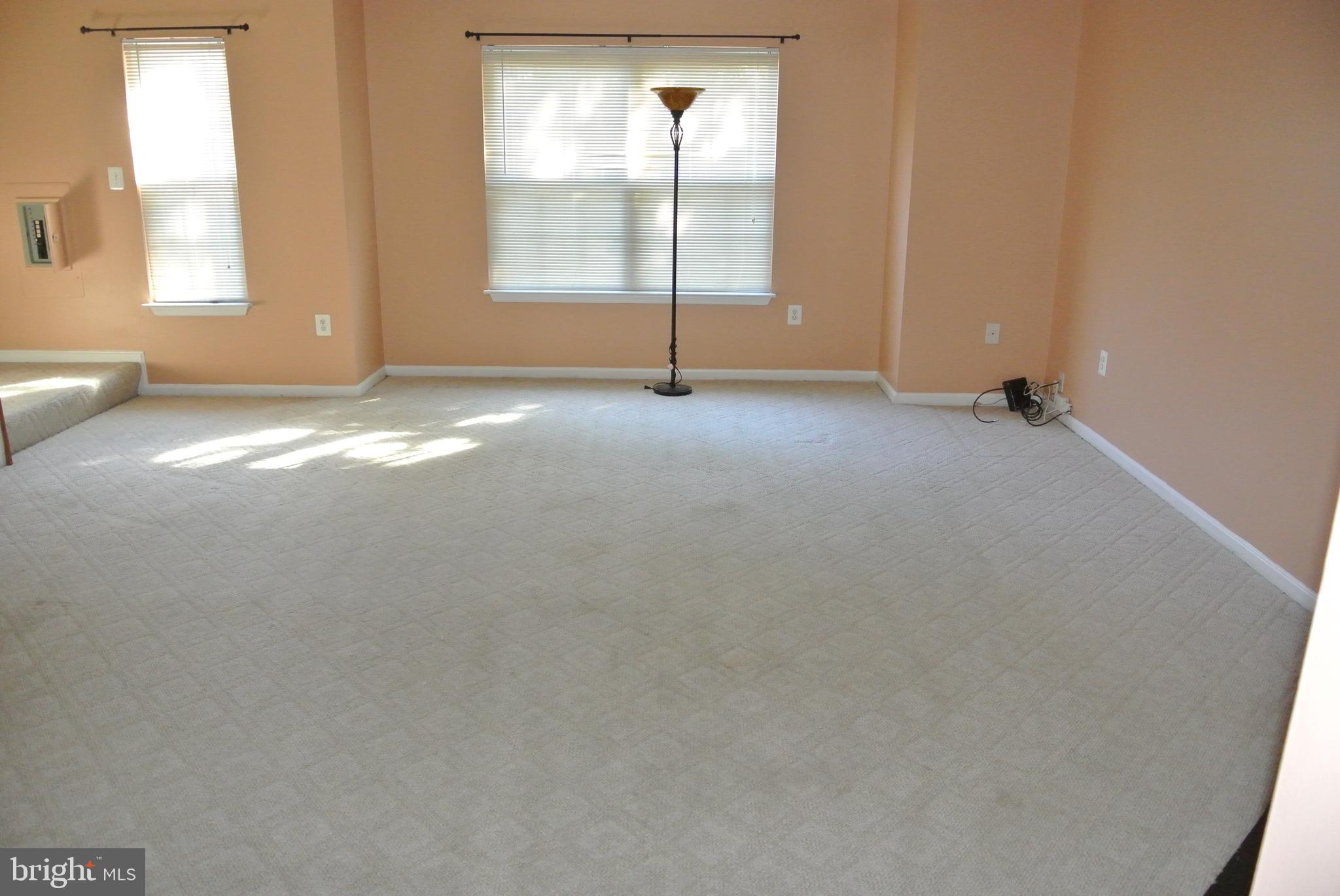 DORCHESTER - ST. CHARLES - Residential