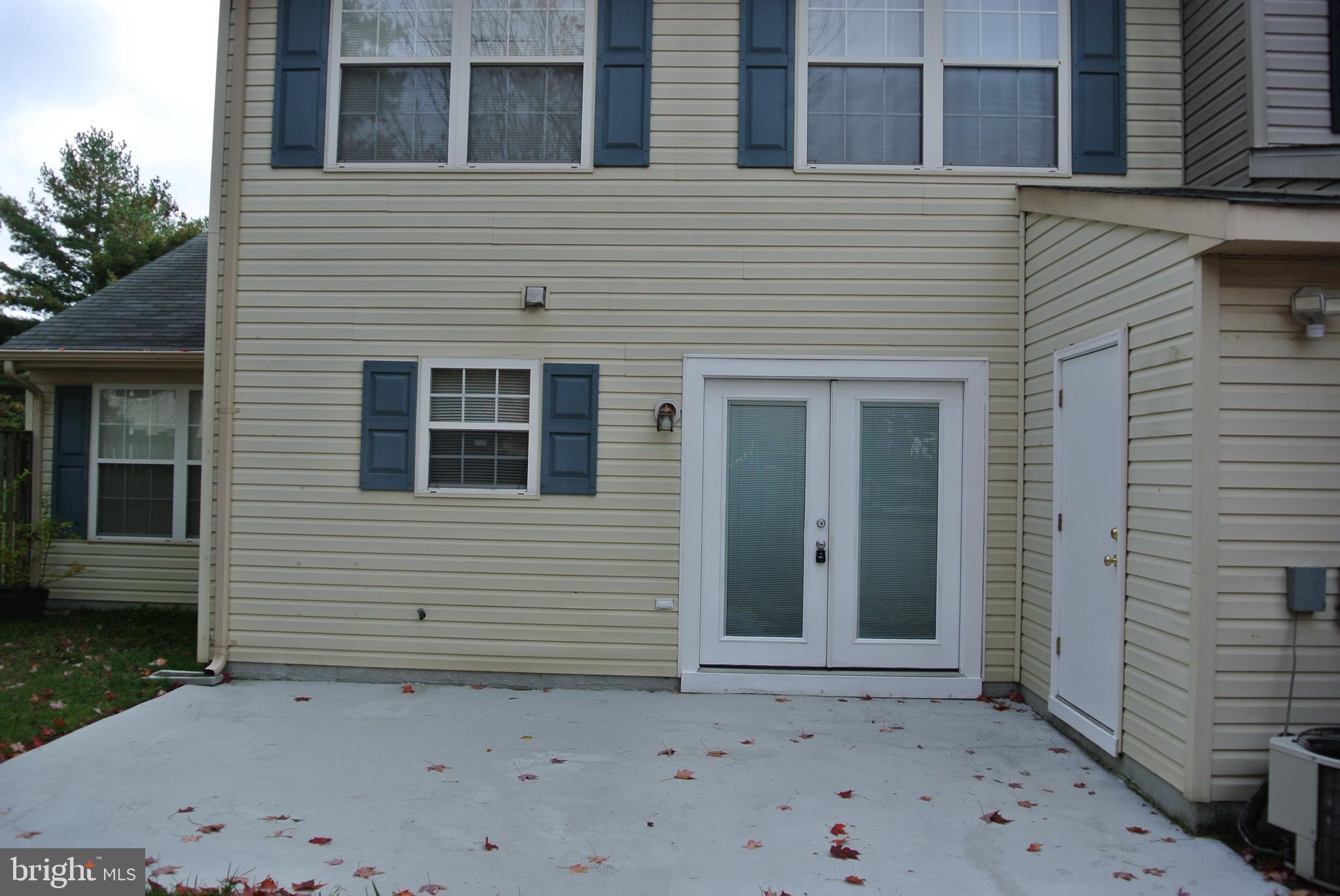 DORCHESTER - ST. CHARLES - Residential