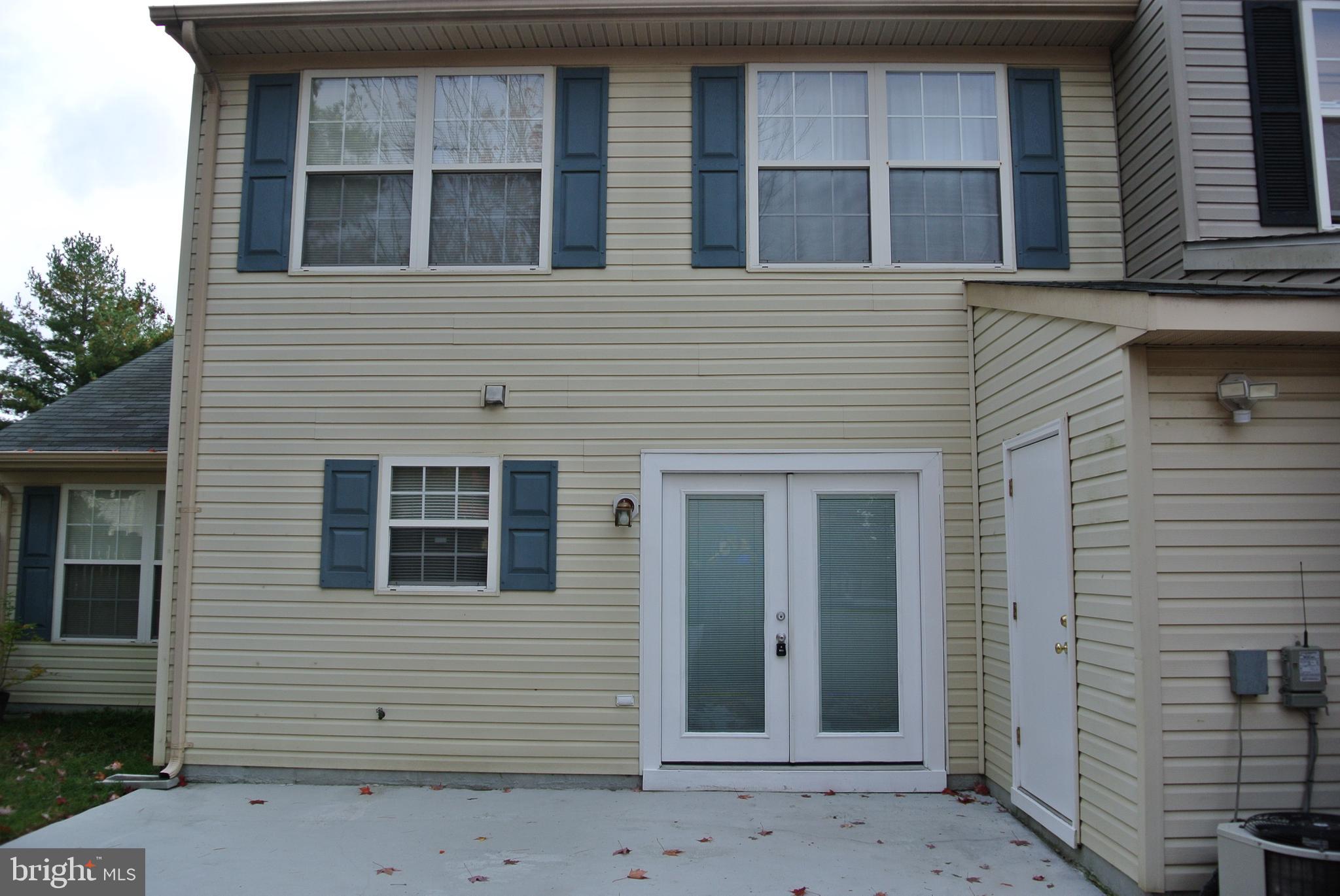 DORCHESTER - ST. CHARLES - Residential