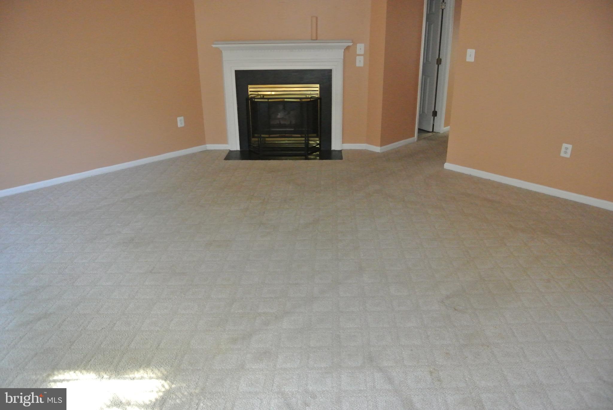 DORCHESTER - ST. CHARLES - Residential