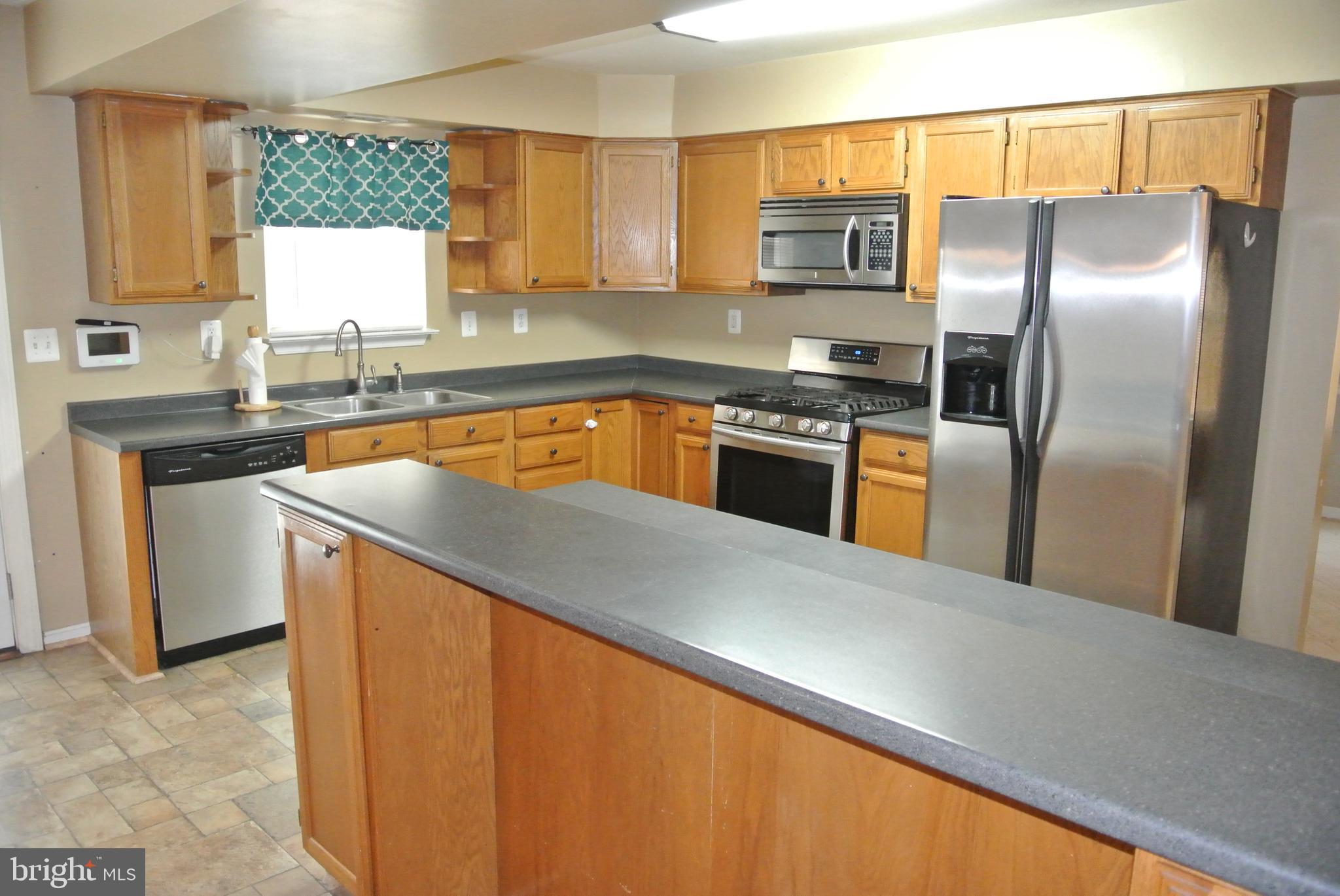 DORCHESTER - ST. CHARLES - Residential