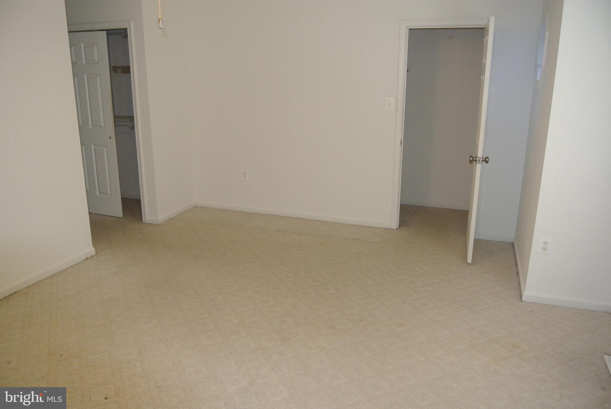 DORCHESTER - ST. CHARLES - Residential