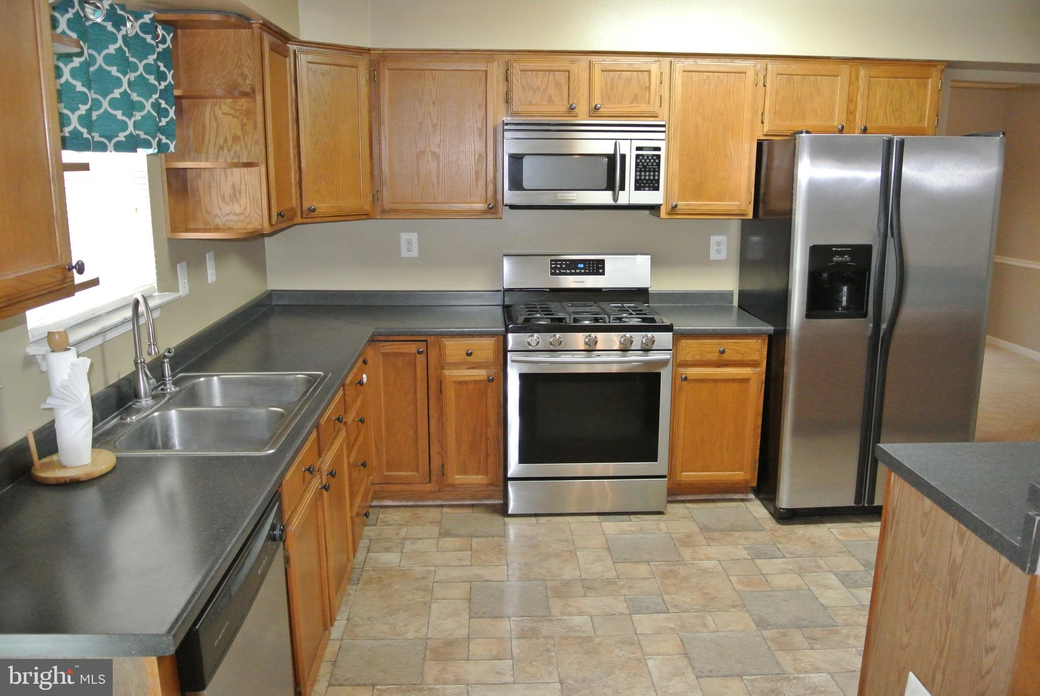 DORCHESTER - ST. CHARLES - Residential