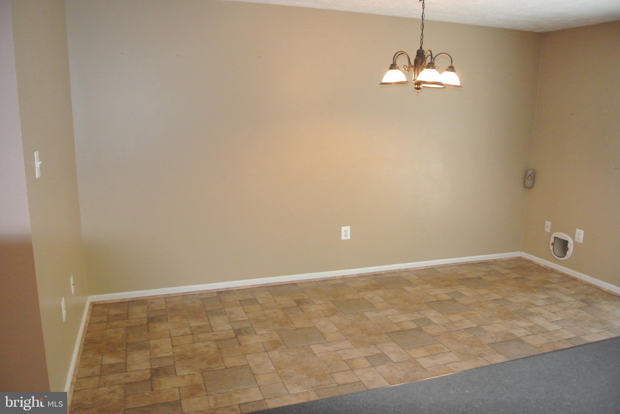 DORCHESTER - ST. CHARLES - Residential