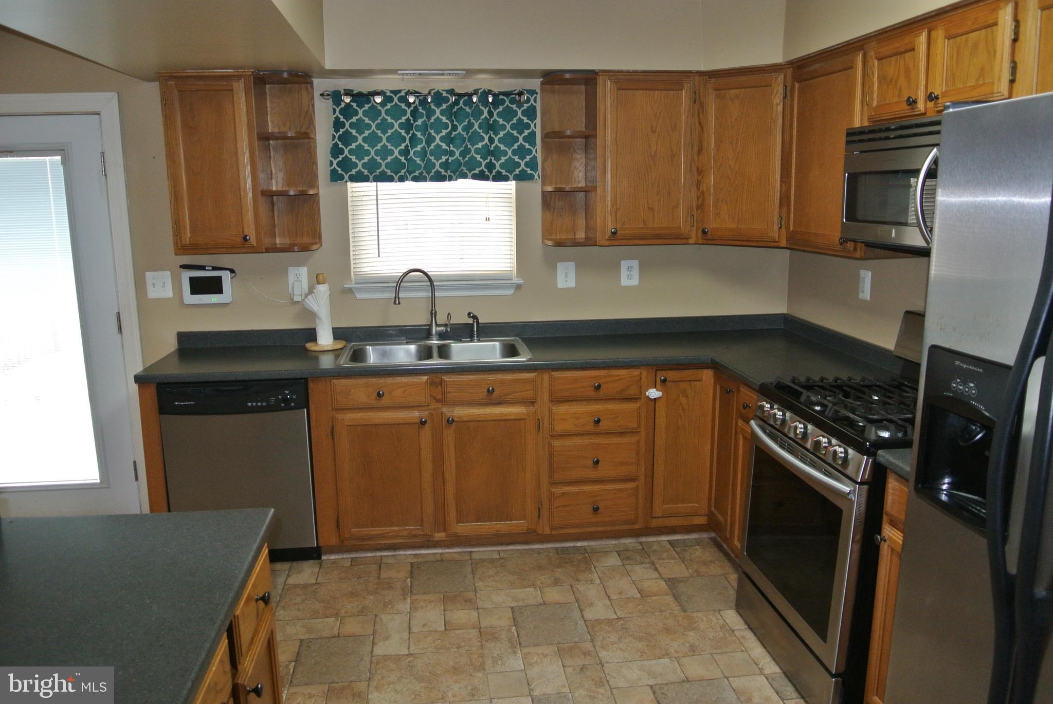 DORCHESTER - ST. CHARLES - Residential