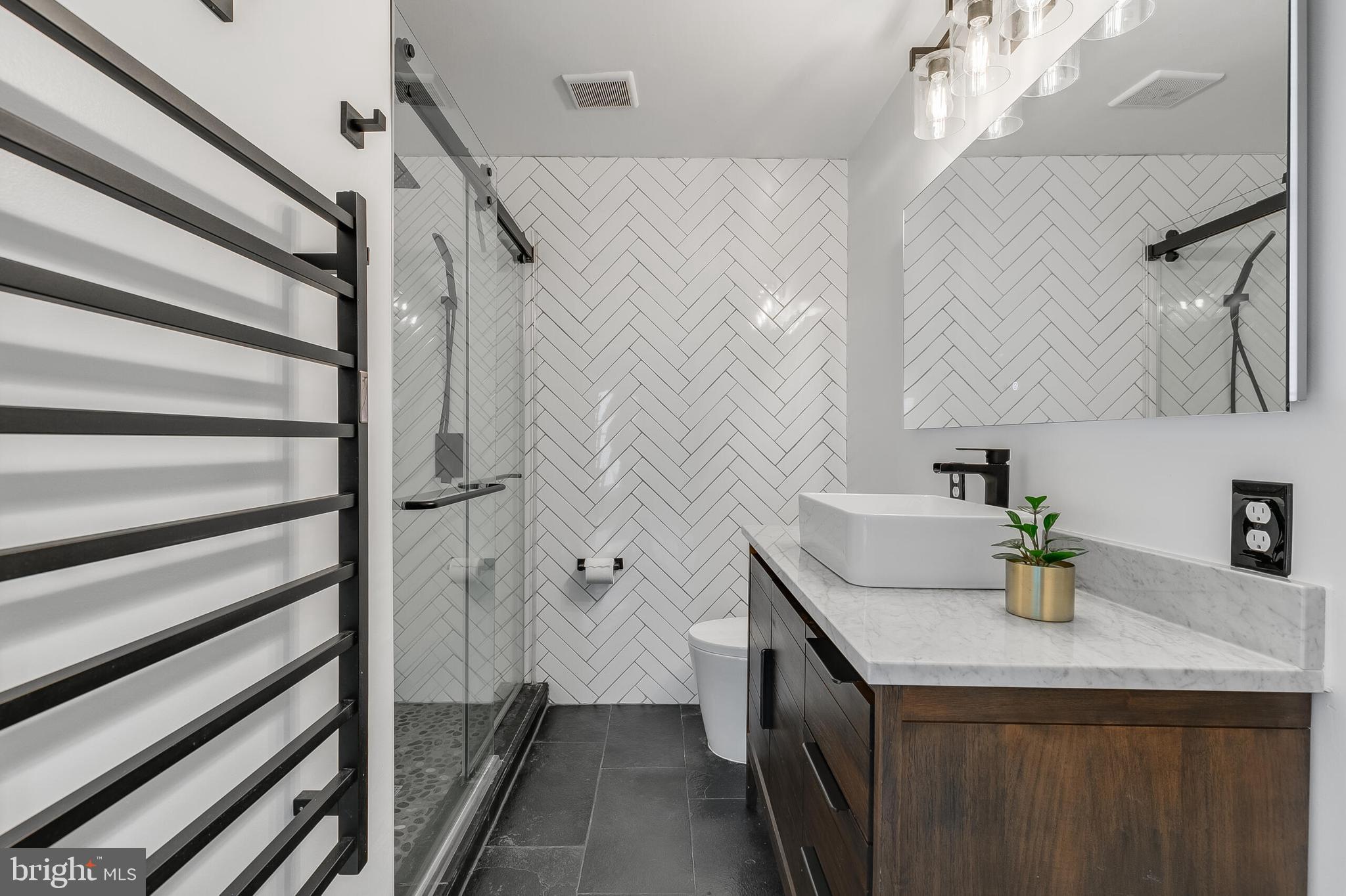 POTOMAC CROSSING - Residential