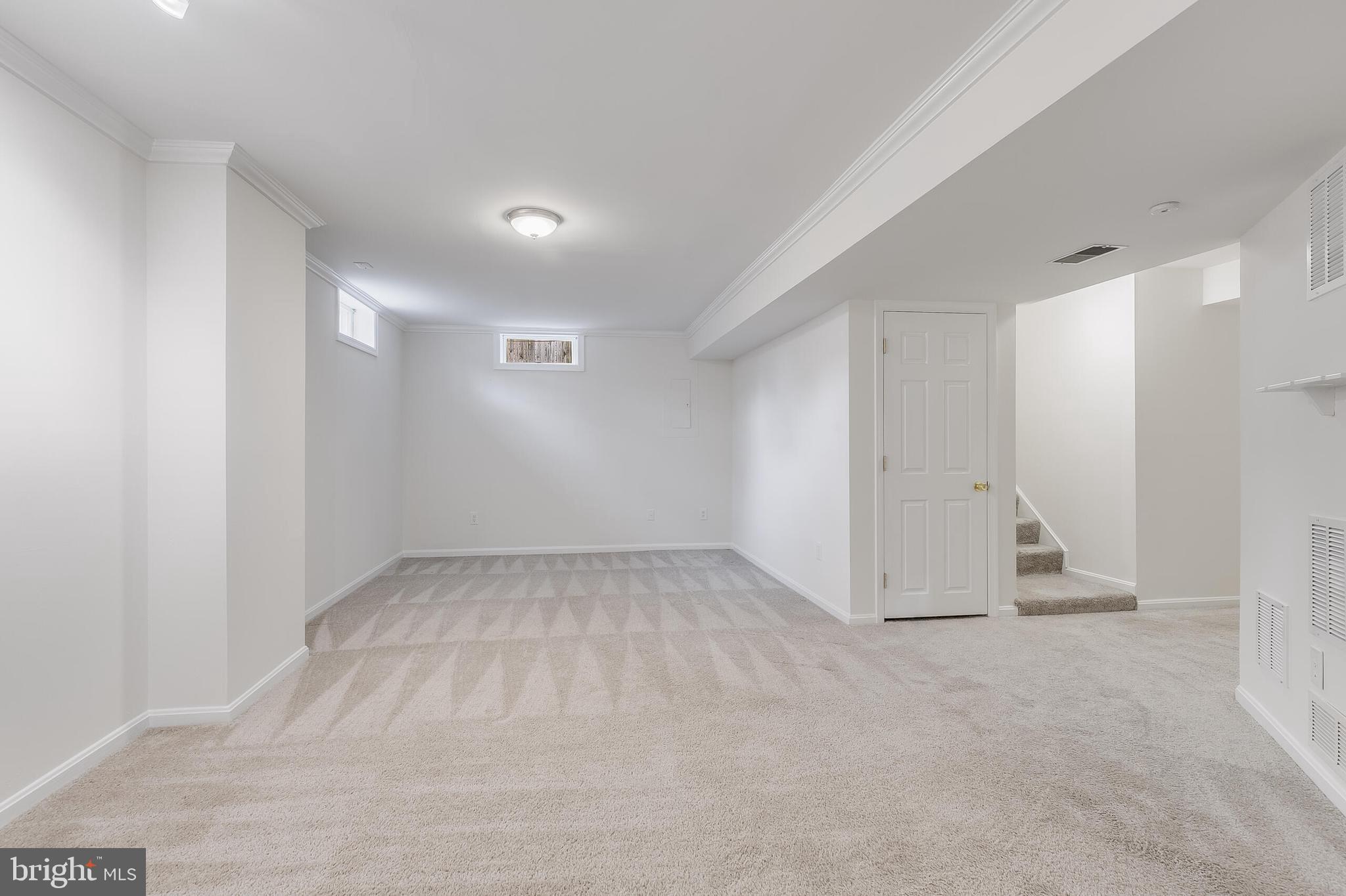 POTOMAC CROSSING - Residential