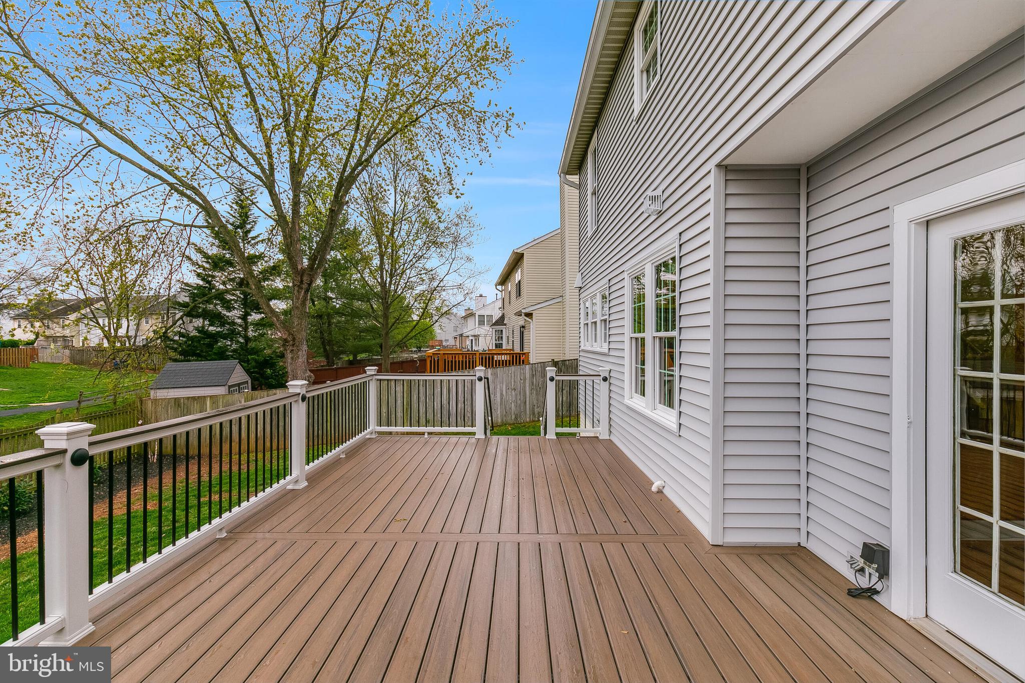 POTOMAC CROSSING - Residential