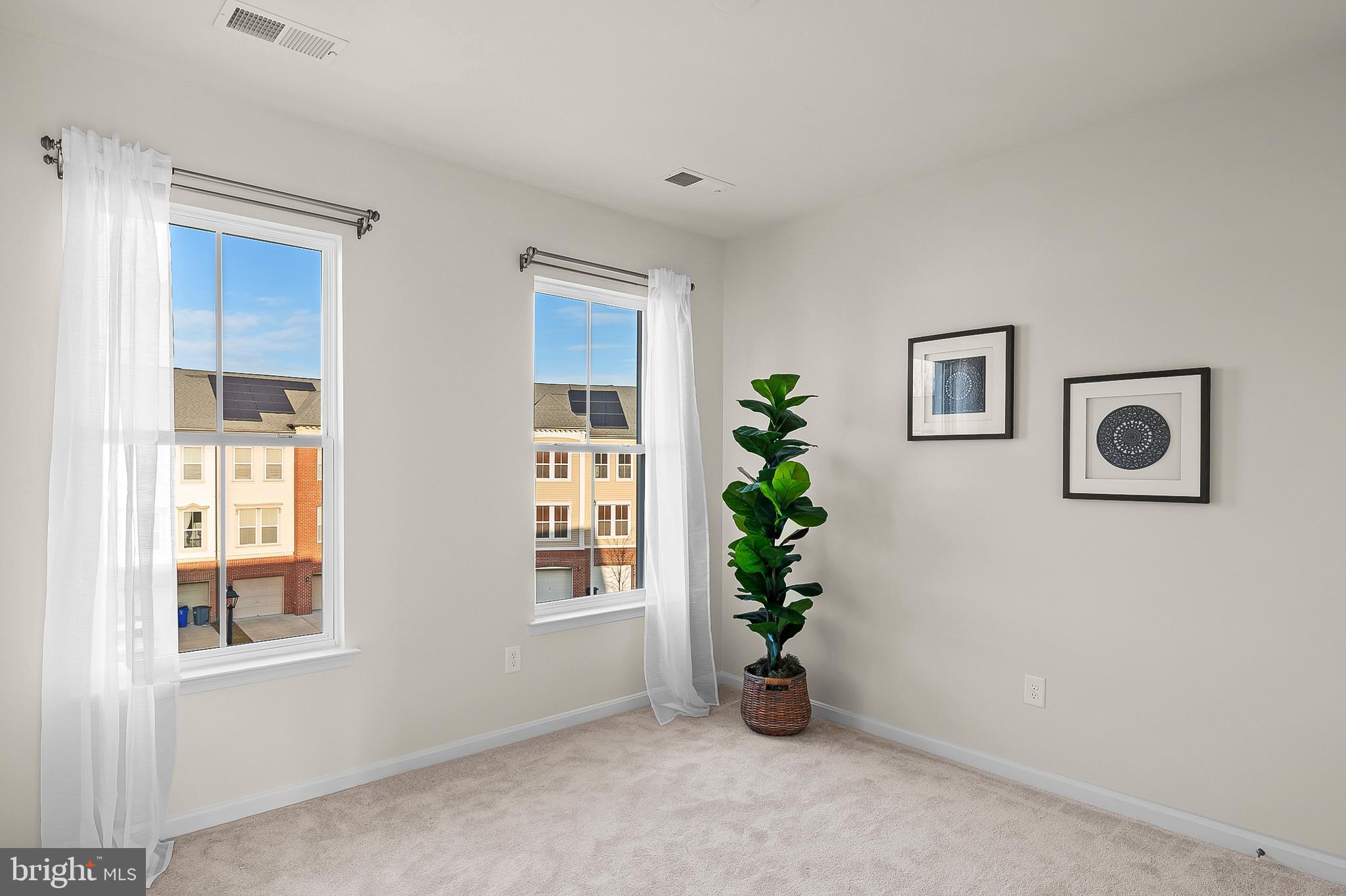 EMERSON - Residential