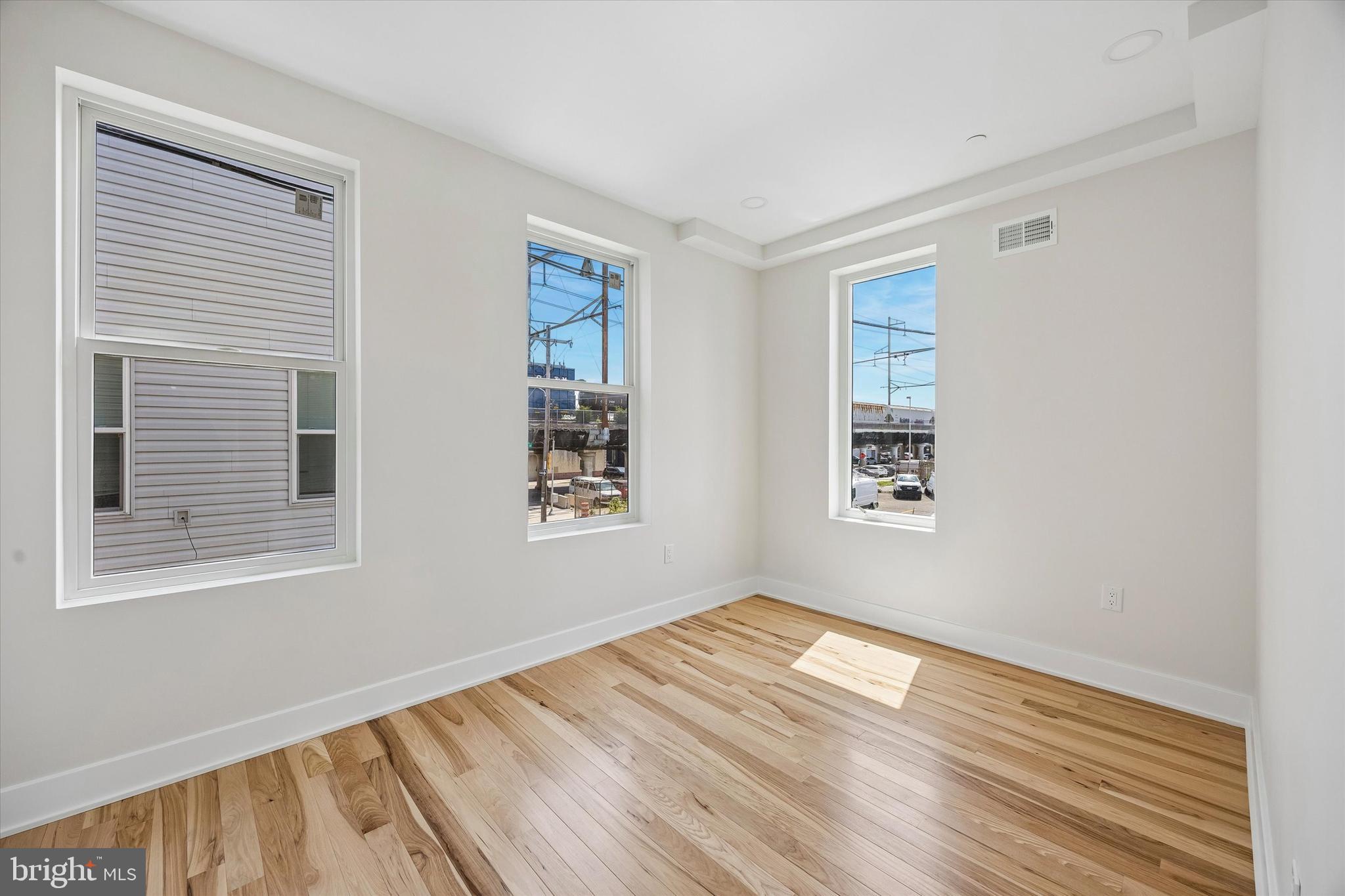 GRAYS FERRY - Residential