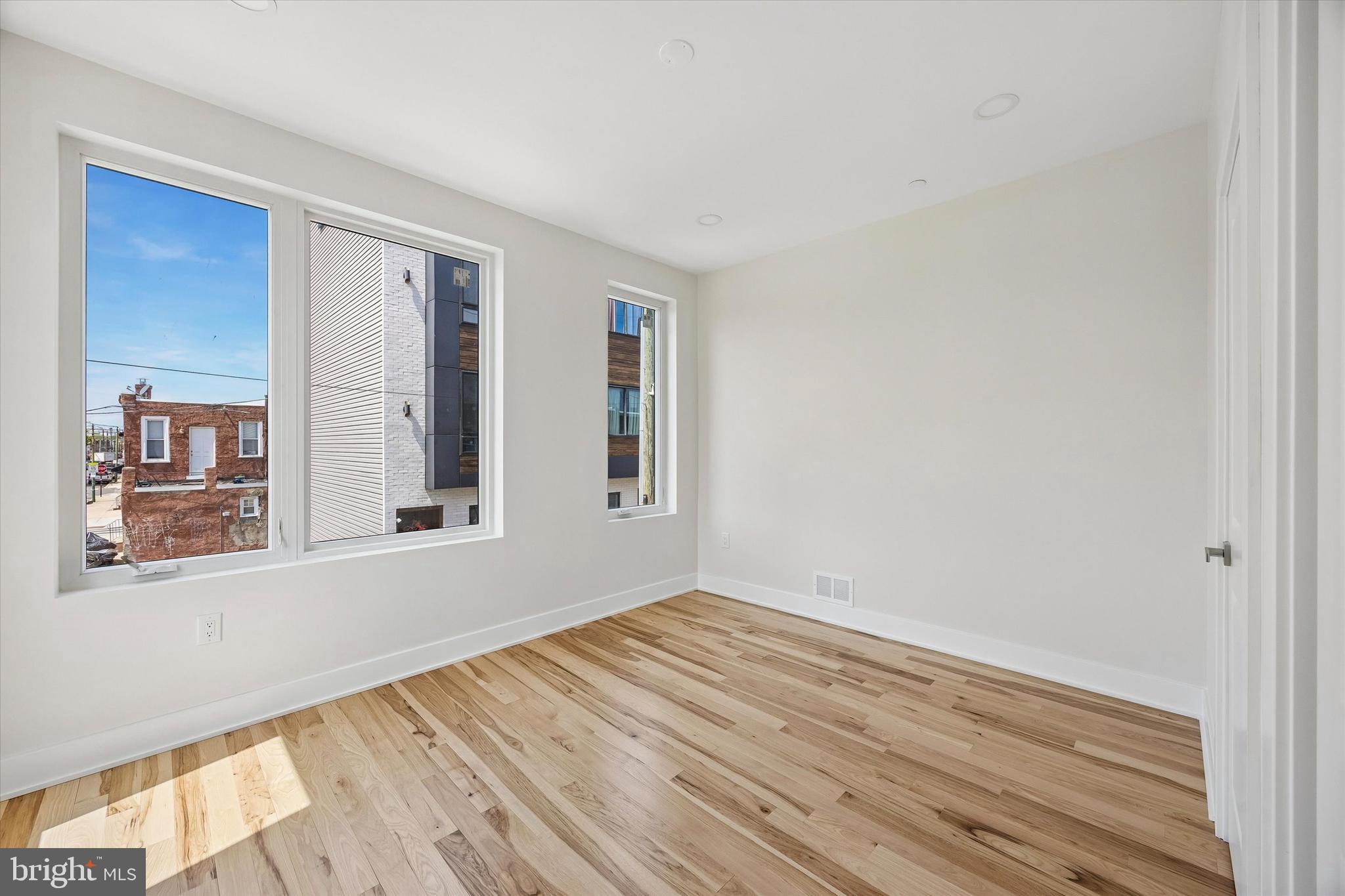 GRAYS FERRY - Residential